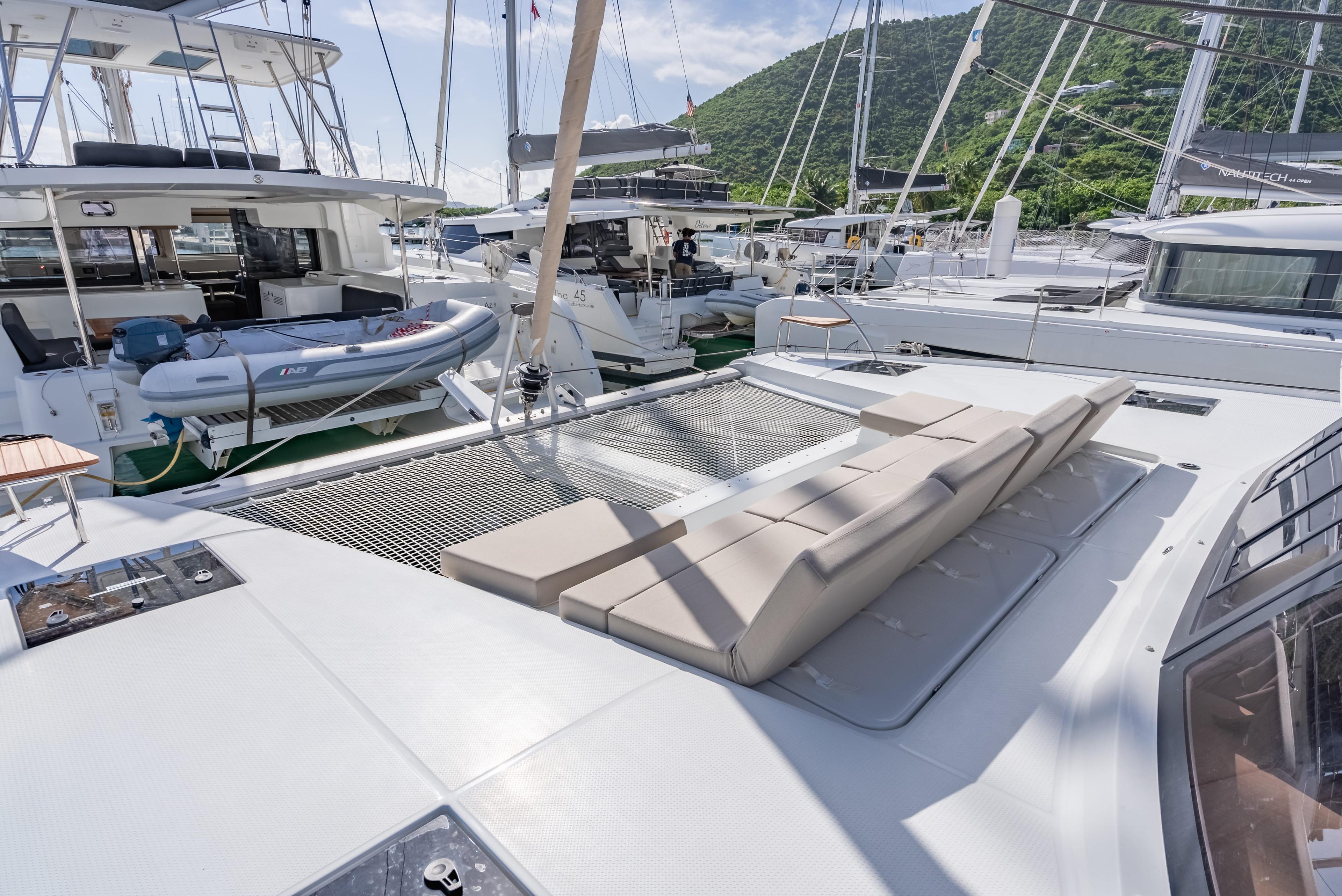 Fountaine Pajot Astrea 42 - 4 + 1 cab., picture 14