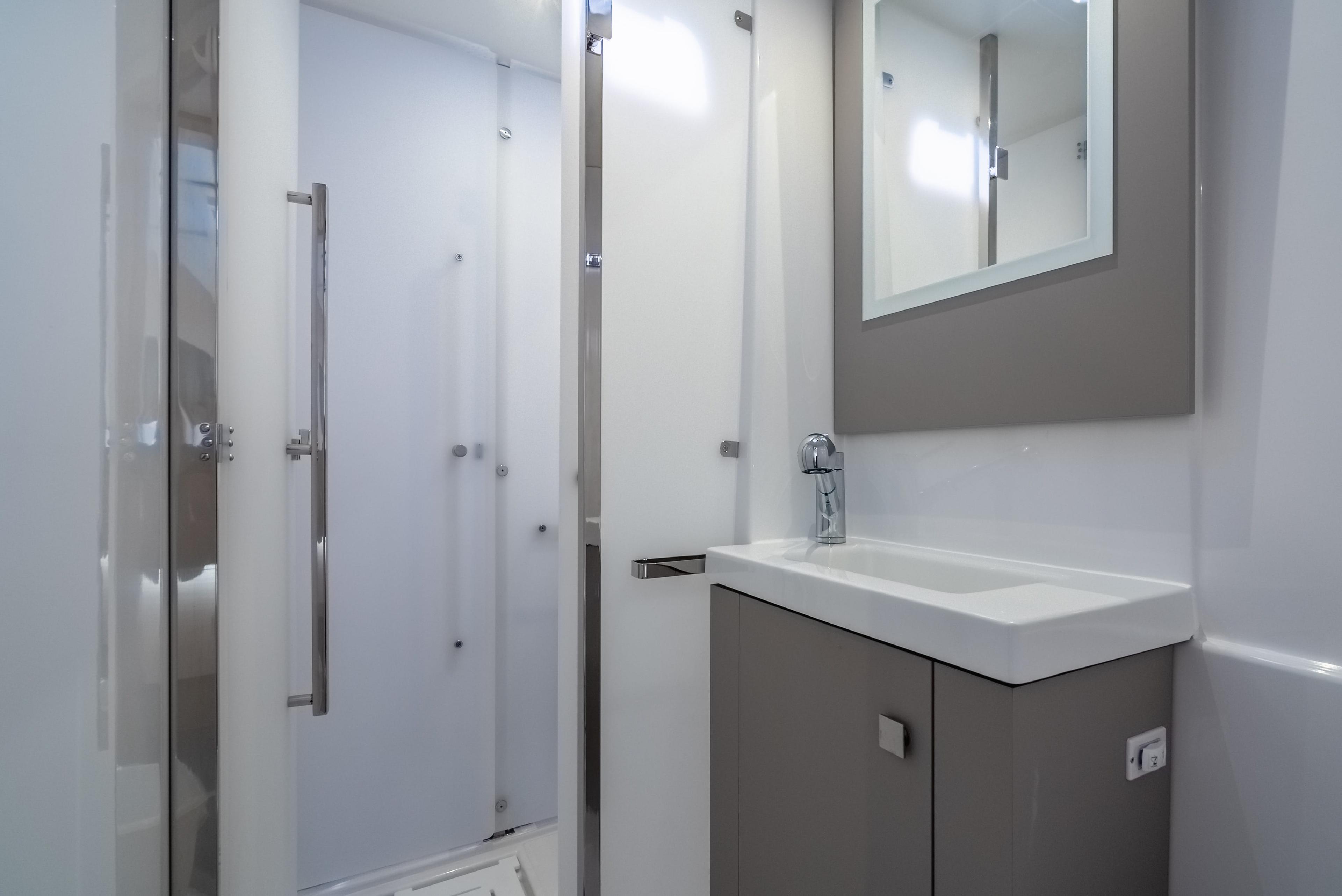 Fountaine Pajot Astrea 42 - 4 + 1 cab., picture 29