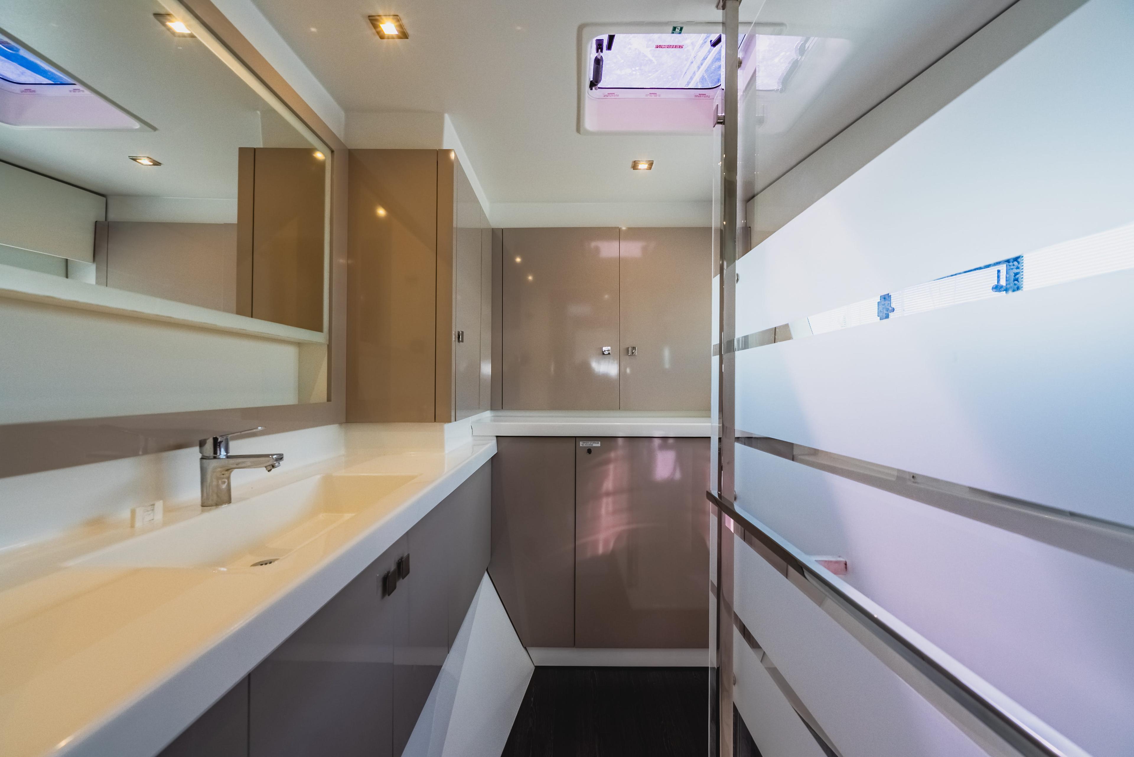 Fountaine Pajot Astrea 42 - 3 + 1 cab., picture 28