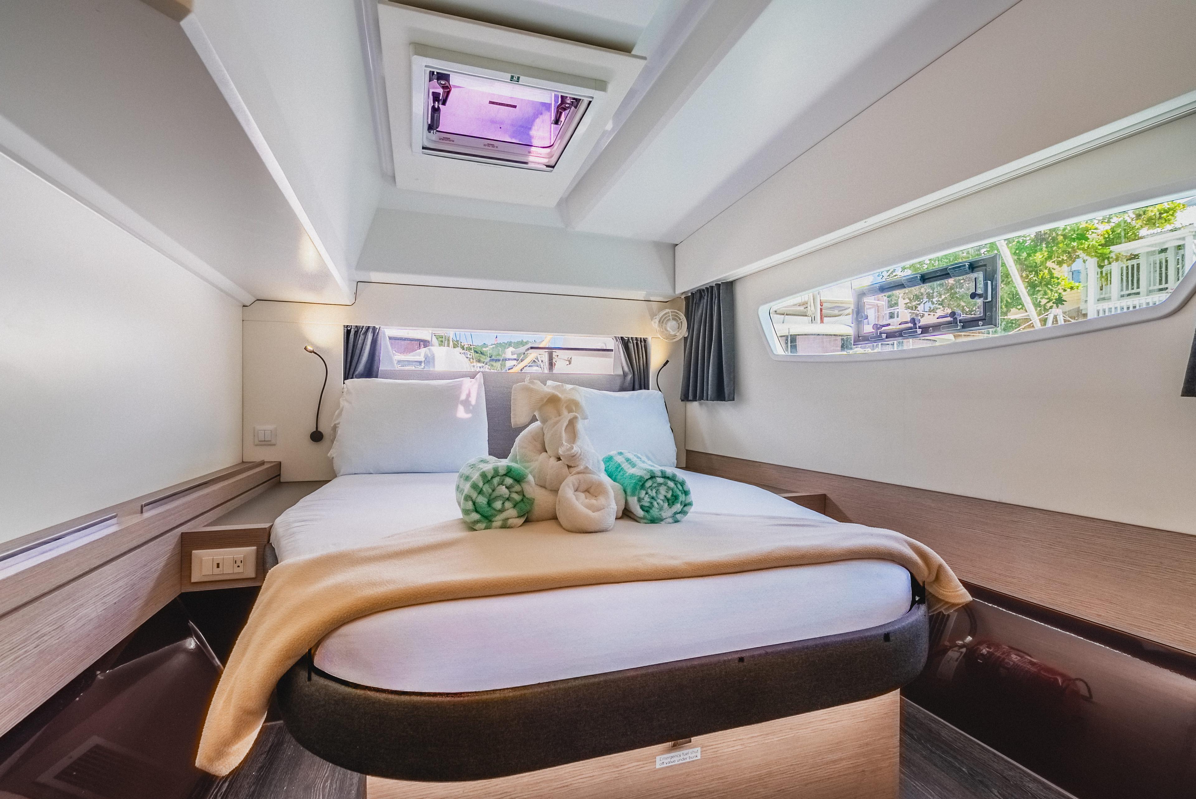 Fountaine Pajot Astrea 42 - 3 + 1 cab., picture 24