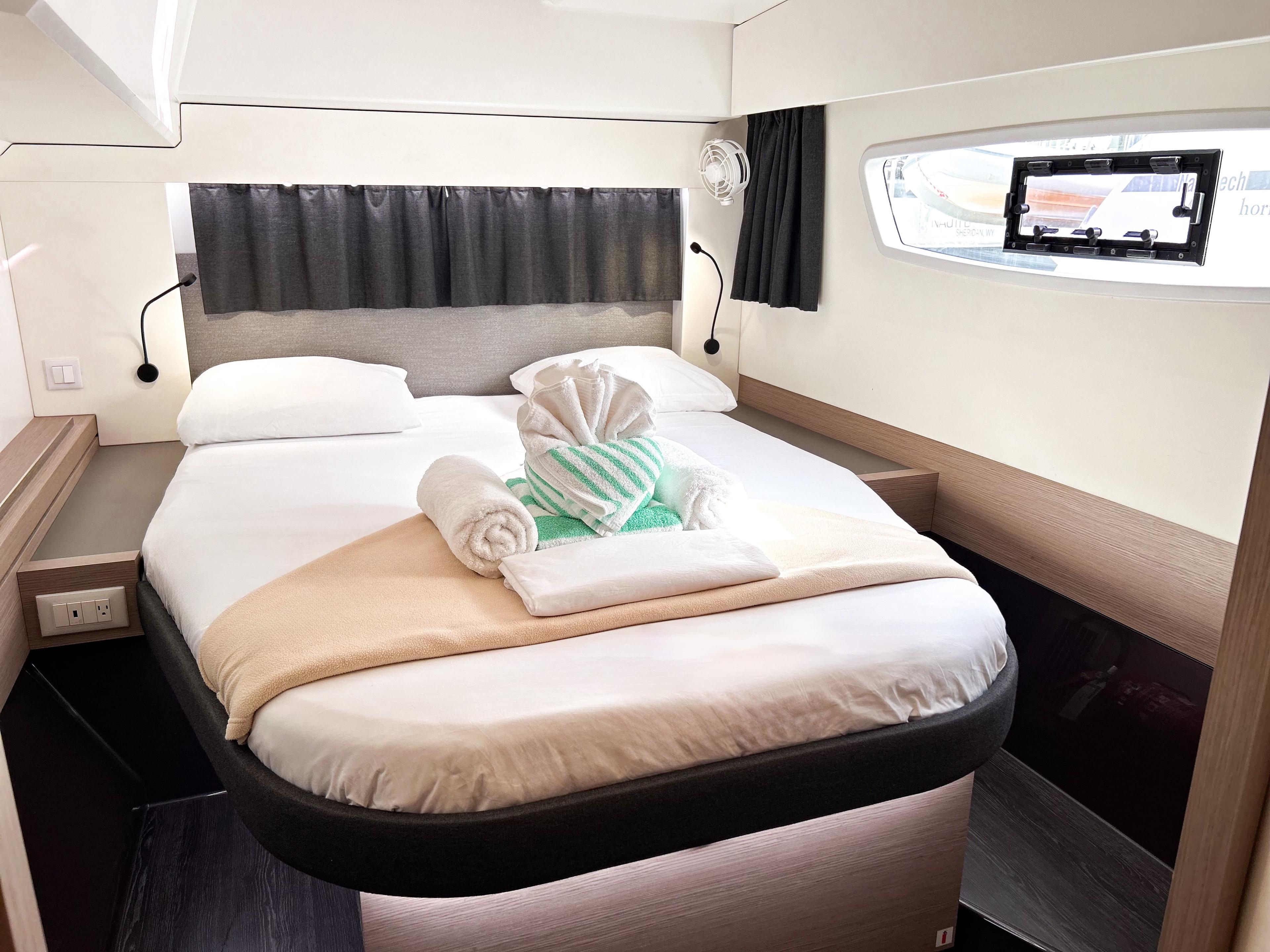 Fountaine Pajot Astrea 42, picture 26