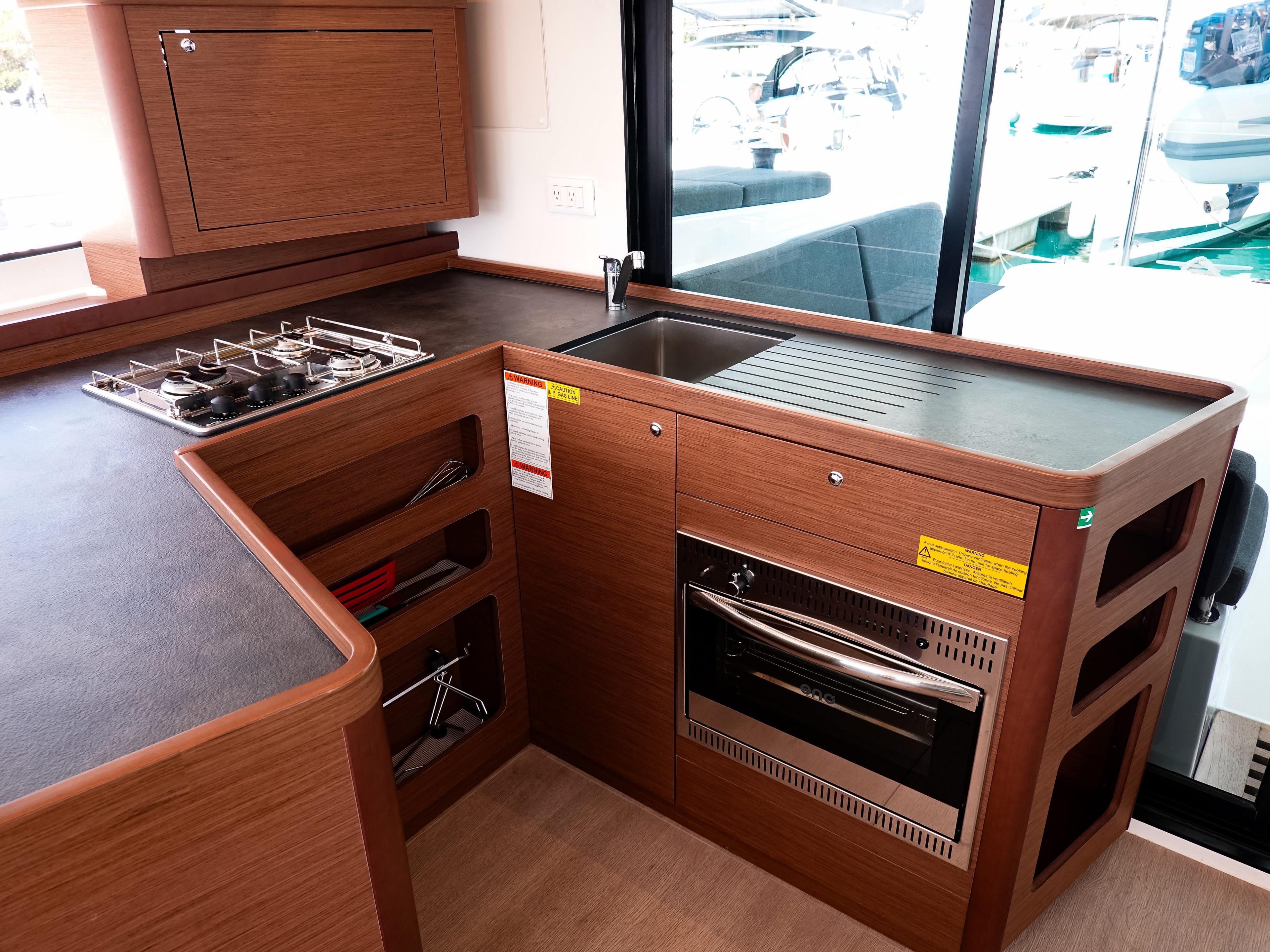 Lagoon 42 OW - 3 + 1 cab., picture 15