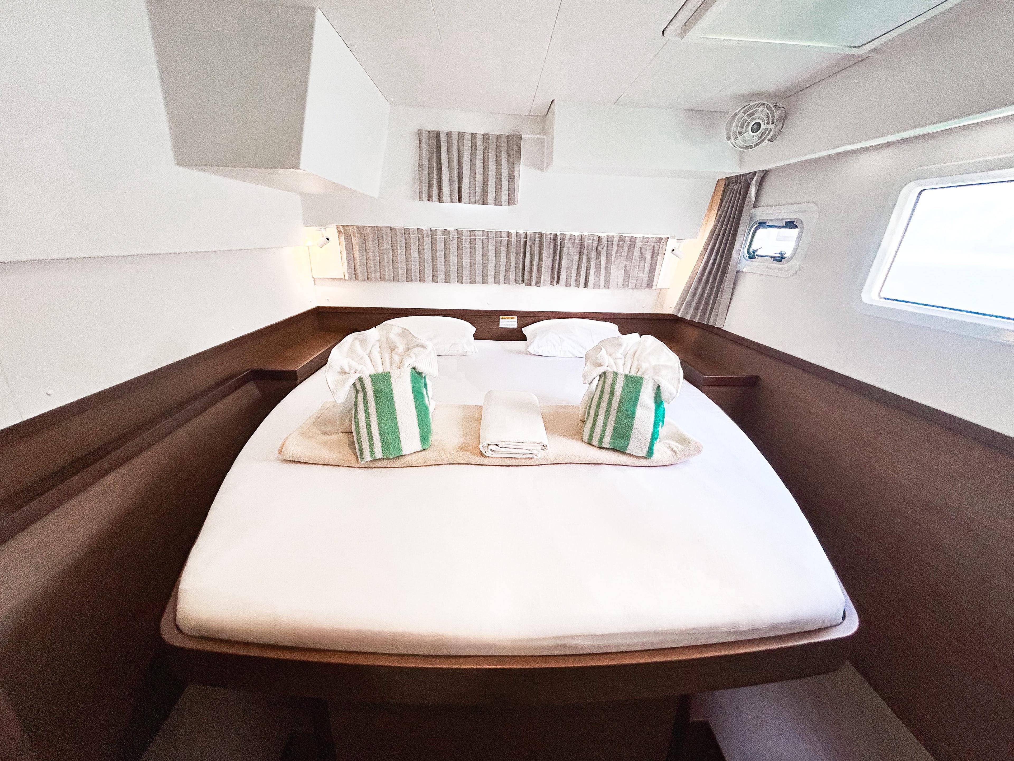 Lagoon 42 OW - 3 + 1 cab., picture 16