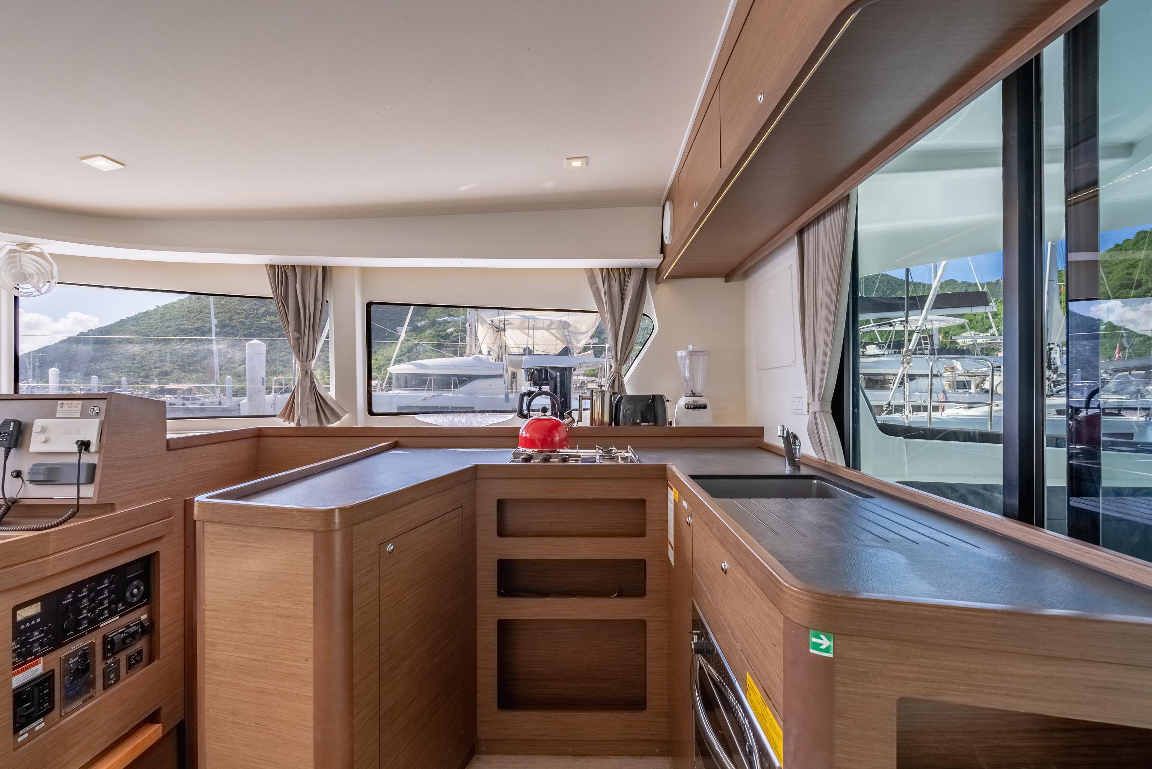 Lagoon 42 - 4 + 2 cab., picture 21