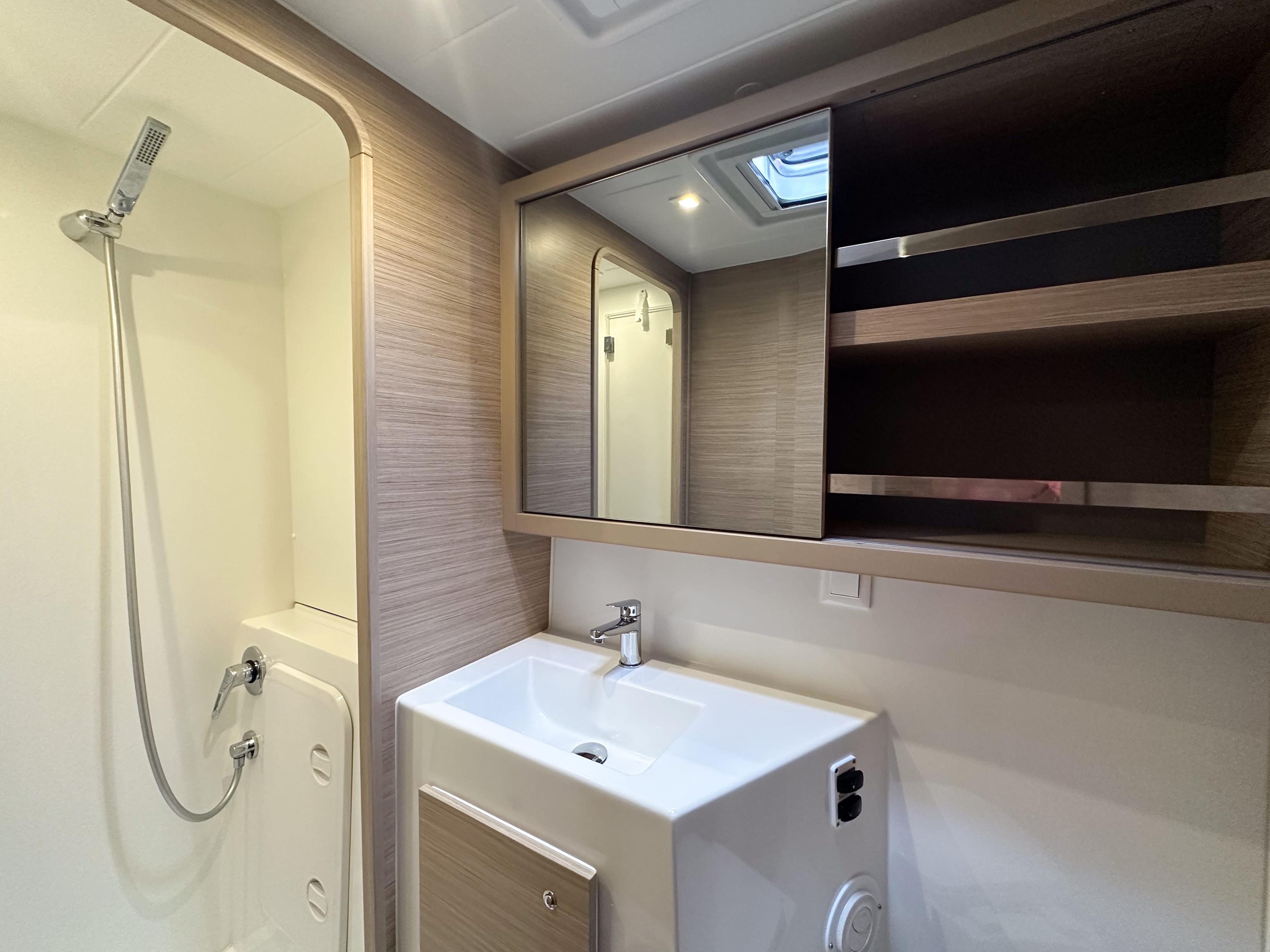 Lagoon 42 - 4 + 1 cab., picture 27