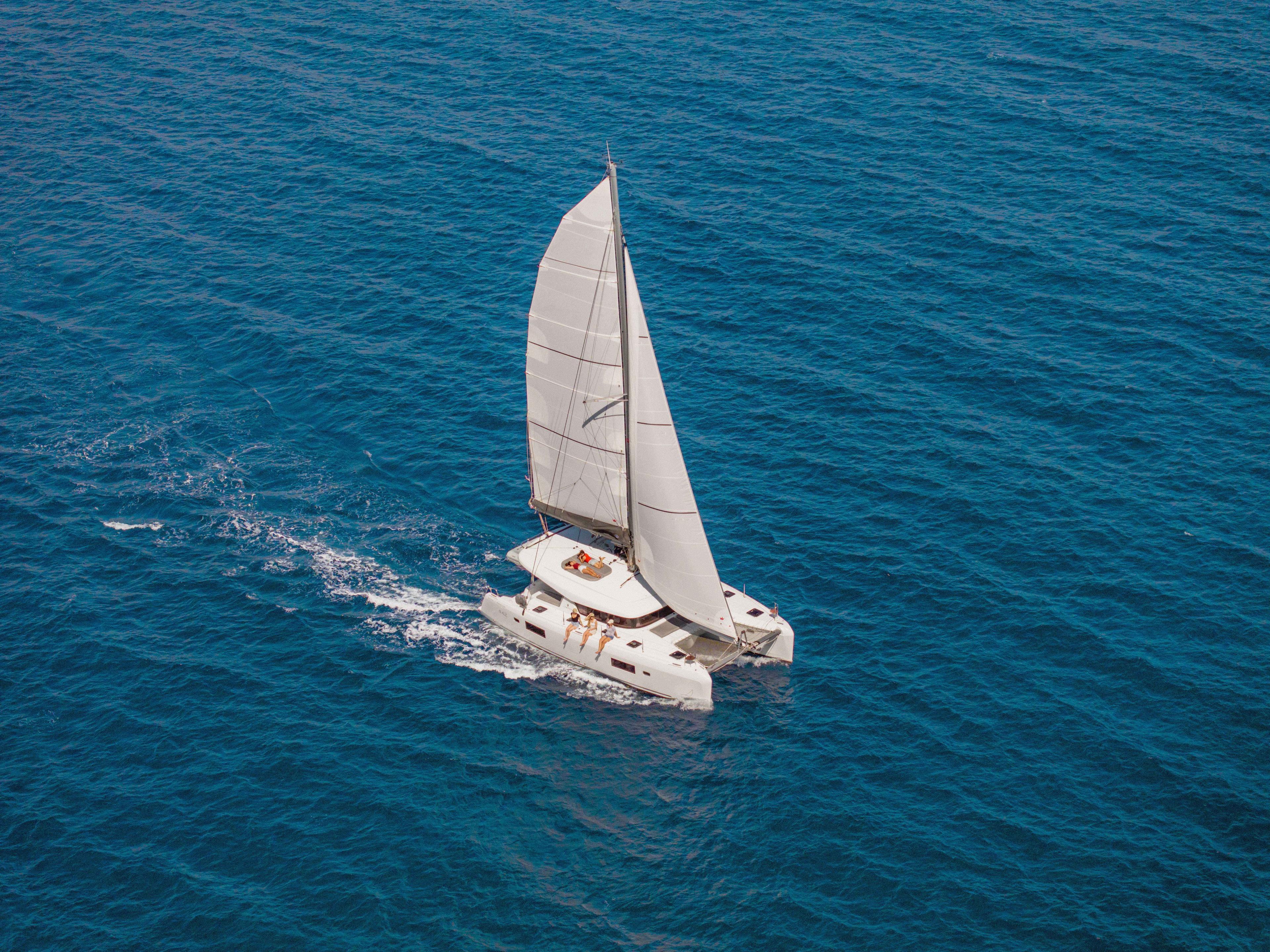 Lagoon 42 - 4 + 1 cab., picture 3