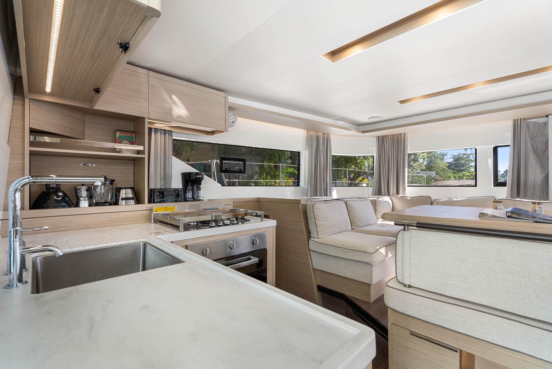 Lagoon 51 - 6 + 1 cab., picture 18