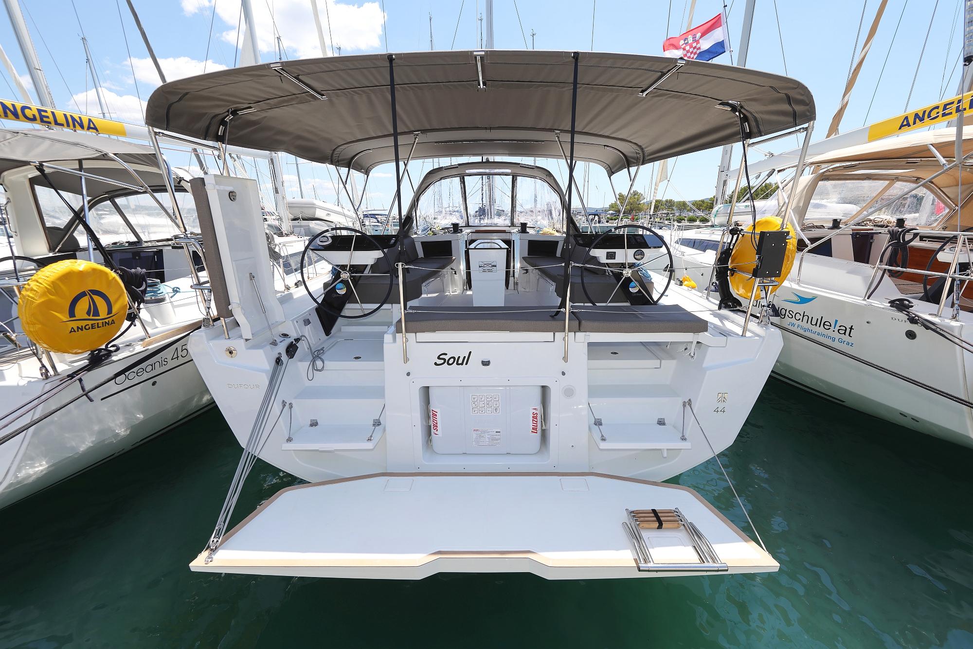 Dufour 44 - 4 cab, picture 6