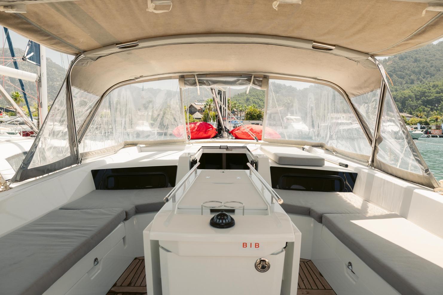 Oceanis 46.1, picture 10