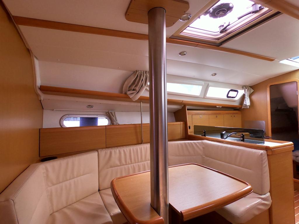 Sun Odyssey 36i Performance - Bliksem, picture 11