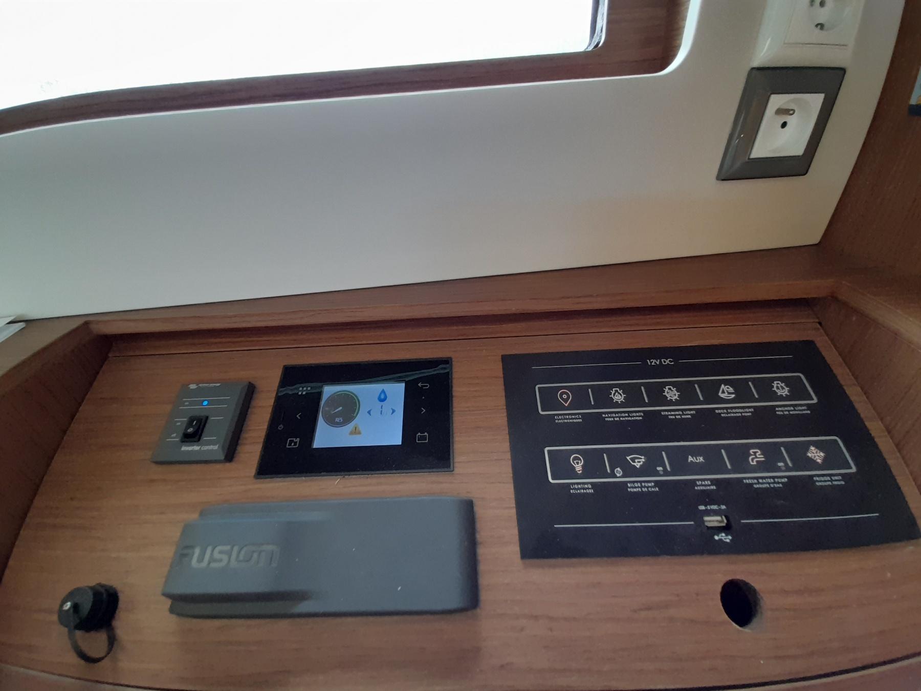 Oceanis 46.1, picture 10