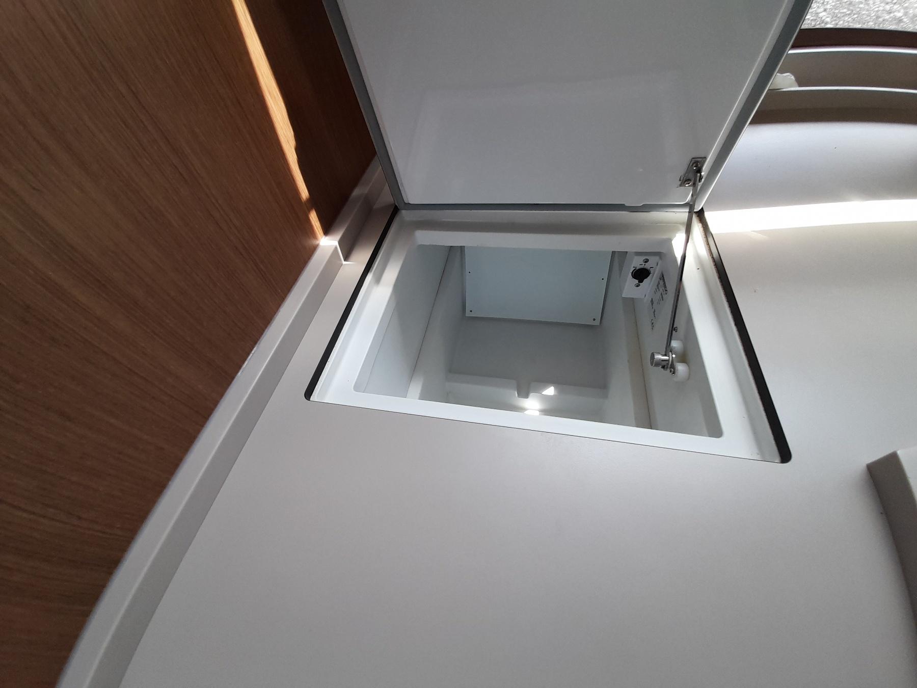 Oceanis 46.1, picture 9