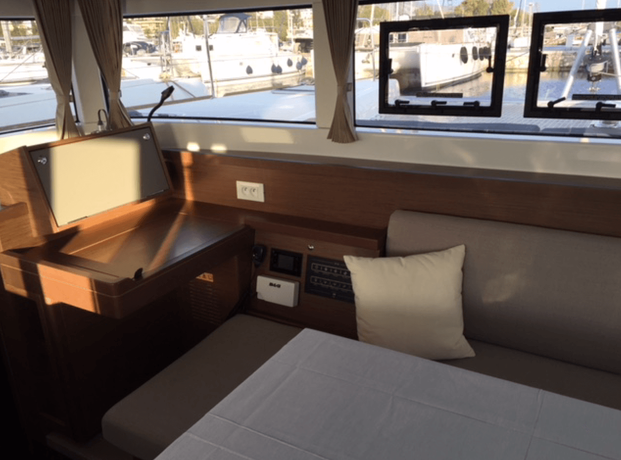 Lagoon 40 - 4 + 2 cab, picture 9