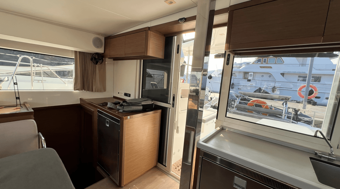 Lagoon 40 - 4 + 2 cab, picture 13