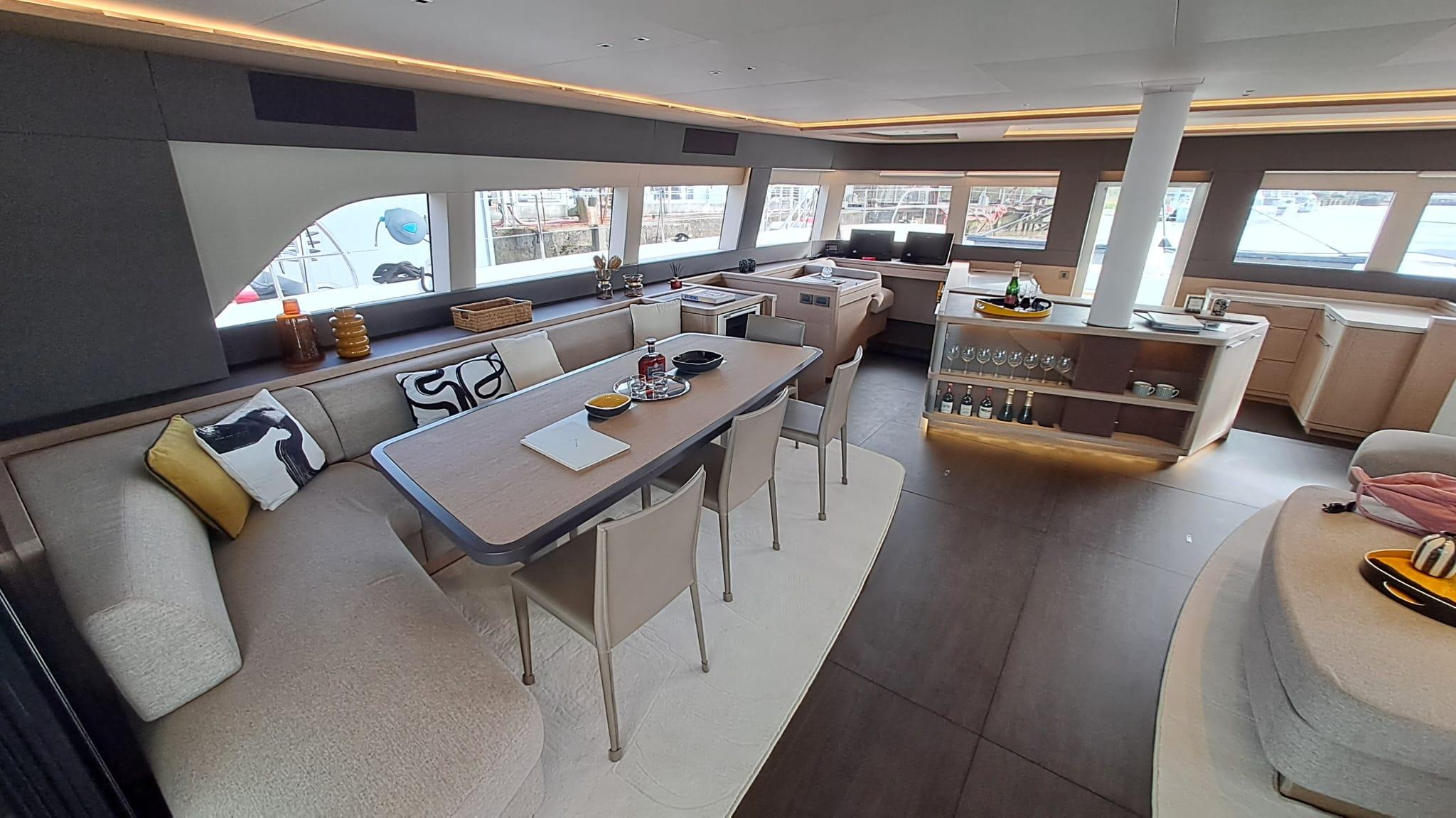 Lagoon Seventy 7, picture 10