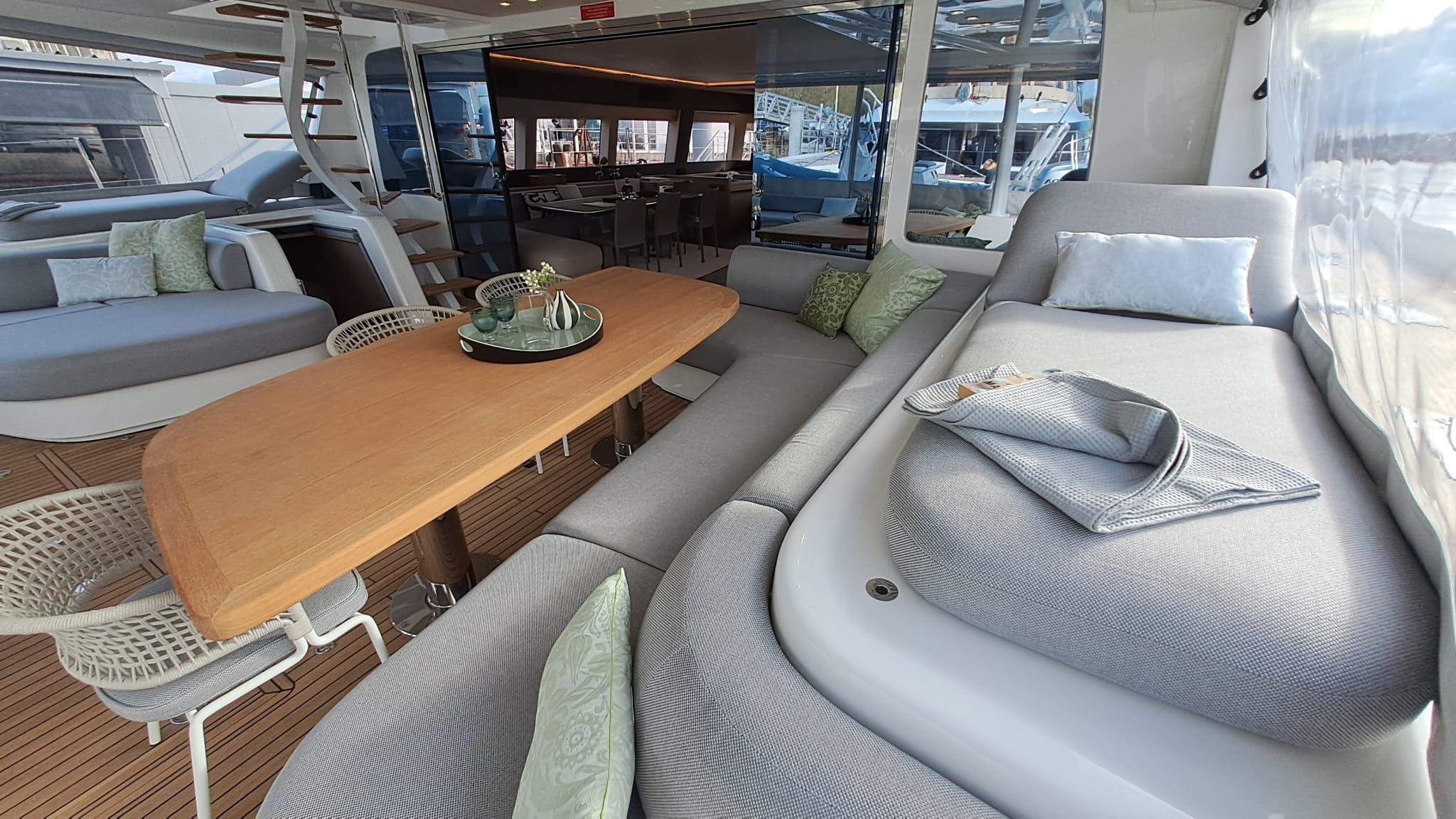 Lagoon Seventy 7, picture 7