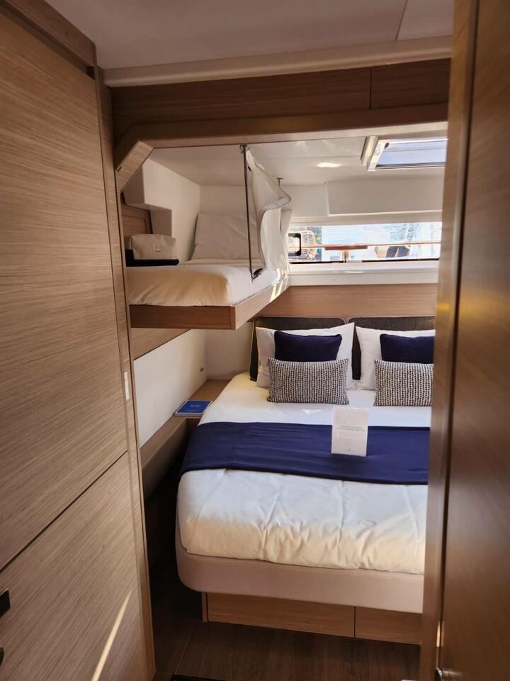 Lagoon 43 - 4 + 2 cab., picture 6