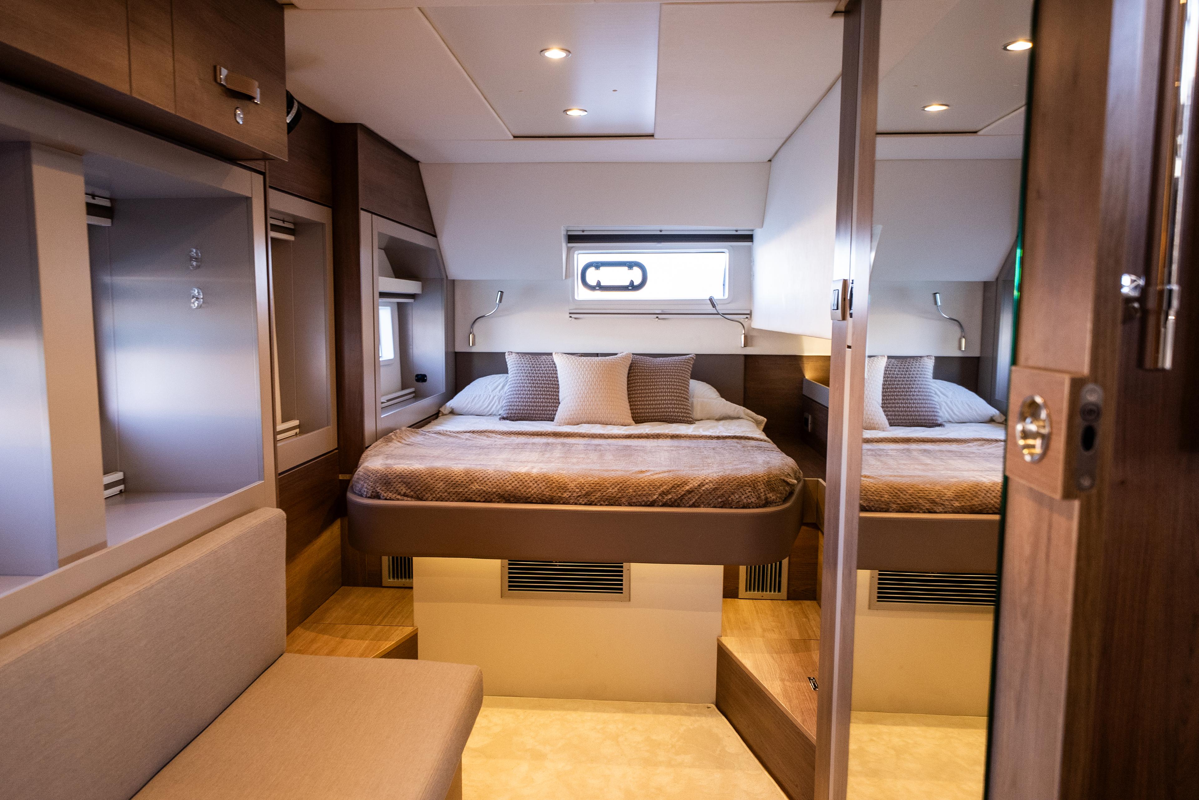 Bali 4.6 - 4 + 1 cab., picture 13