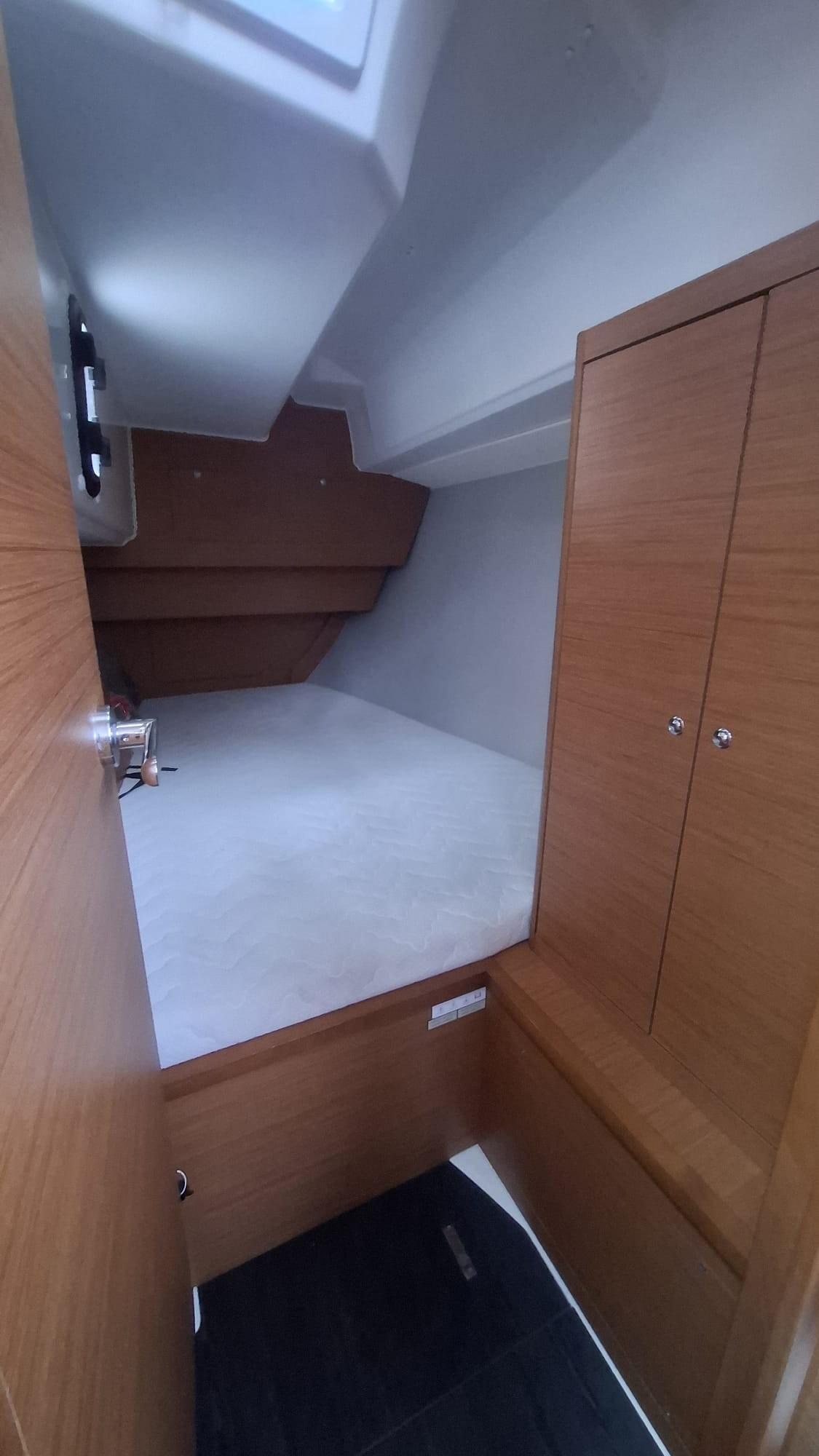 Dufour 37 - 2 cab., picture 5