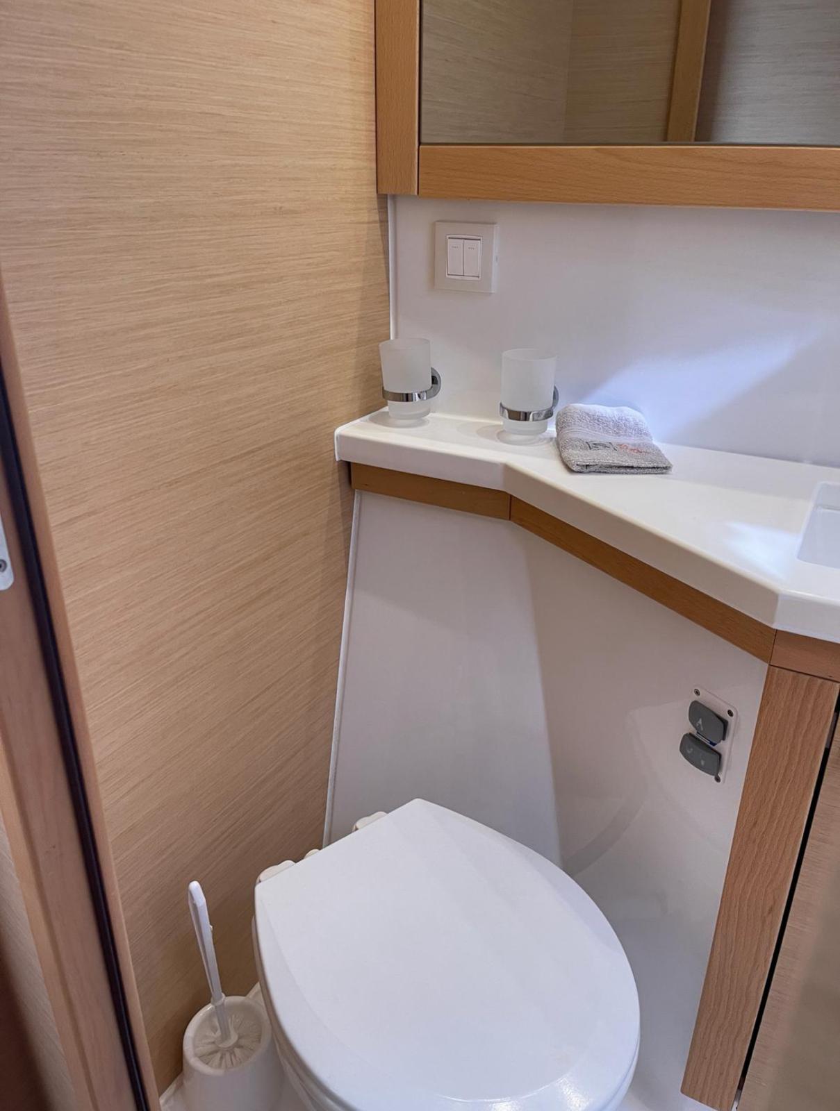 Lagoon 450 - 4 + 2 cab., picture 6