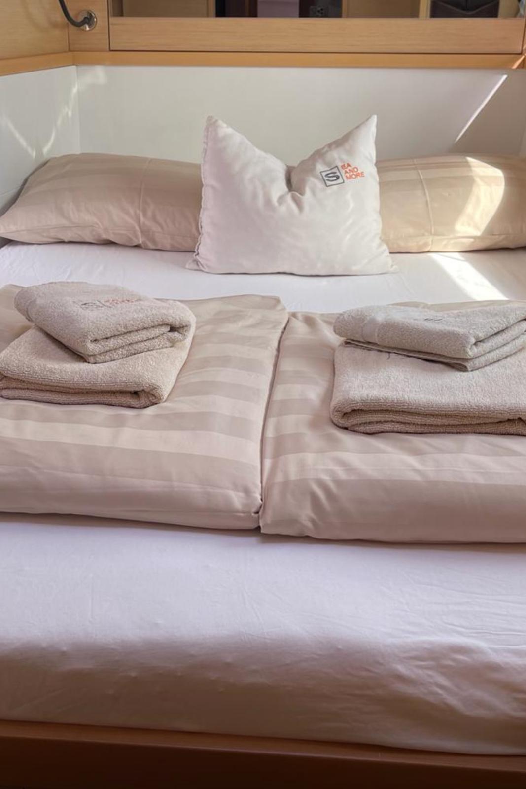 Lagoon 450 - 4 + 2 cab., picture 7