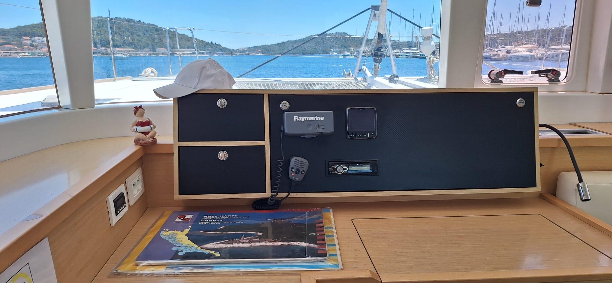 Lagoon 450 - 4 + 2 cab., picture 11