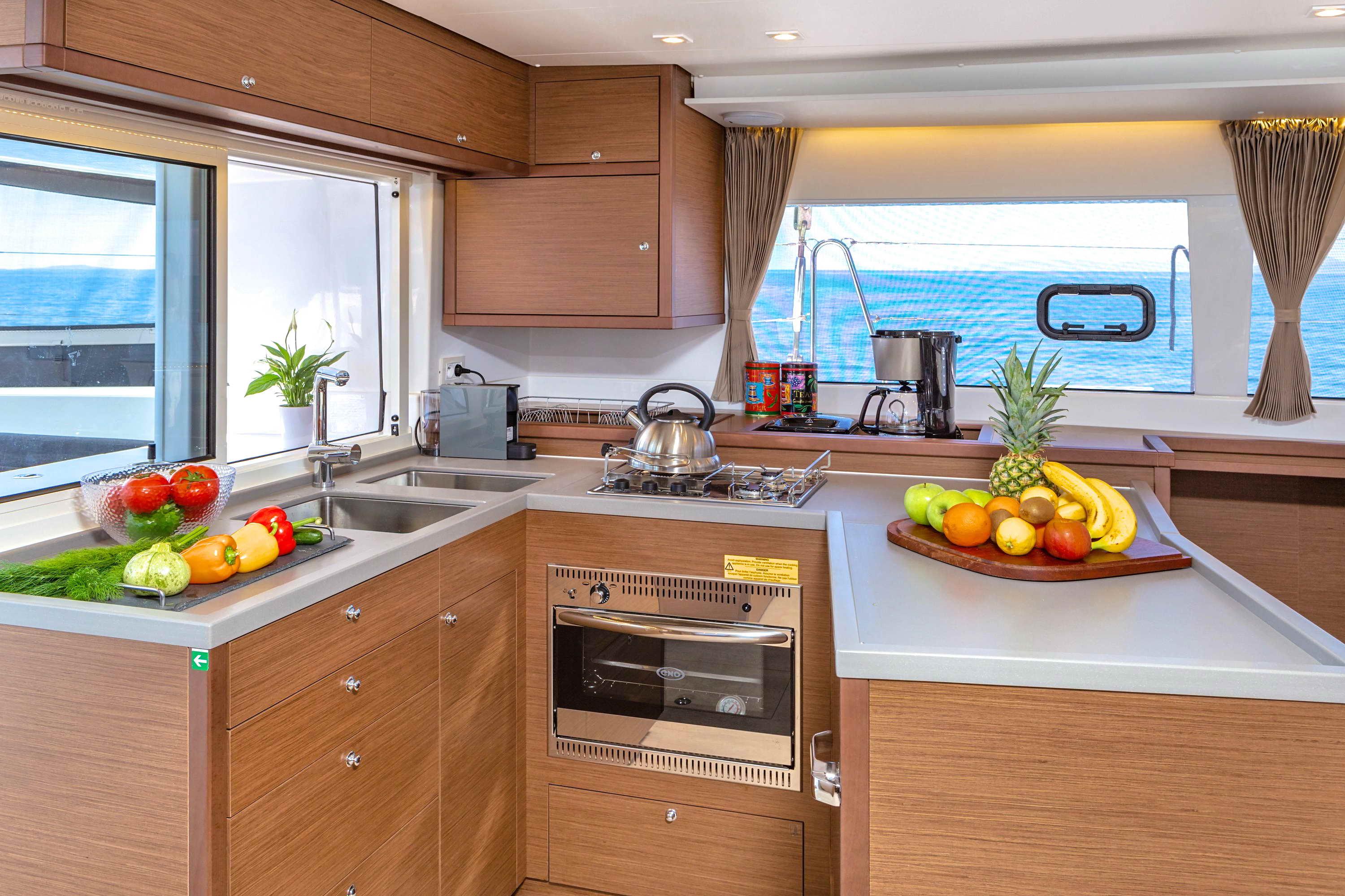 Lagoon 450 F - 4 + 2 cab., picture 9