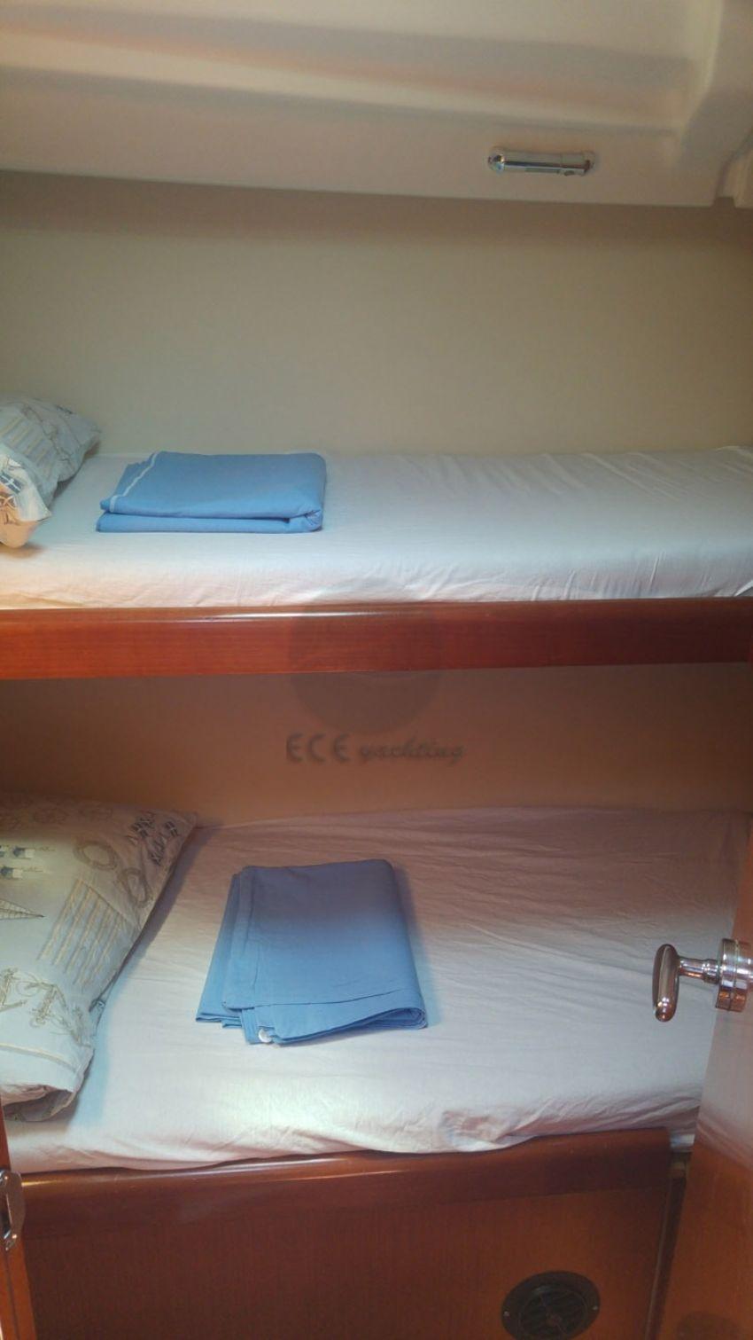 Oceanis 43.4, picture 9