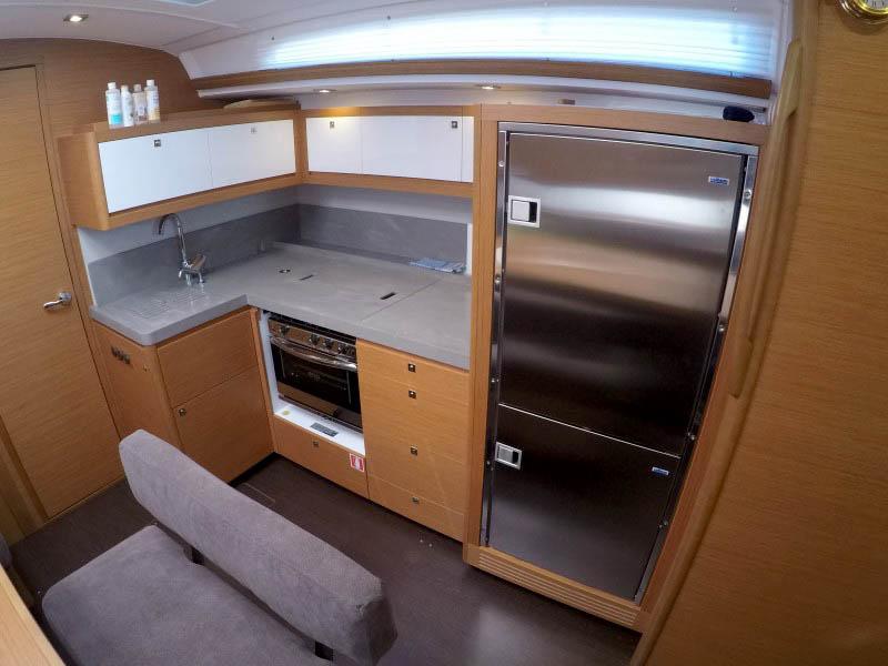 Dufour 470 - 4 cab., picture 5