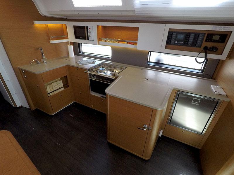 Dufour 44 - 3 cab., picture 10
