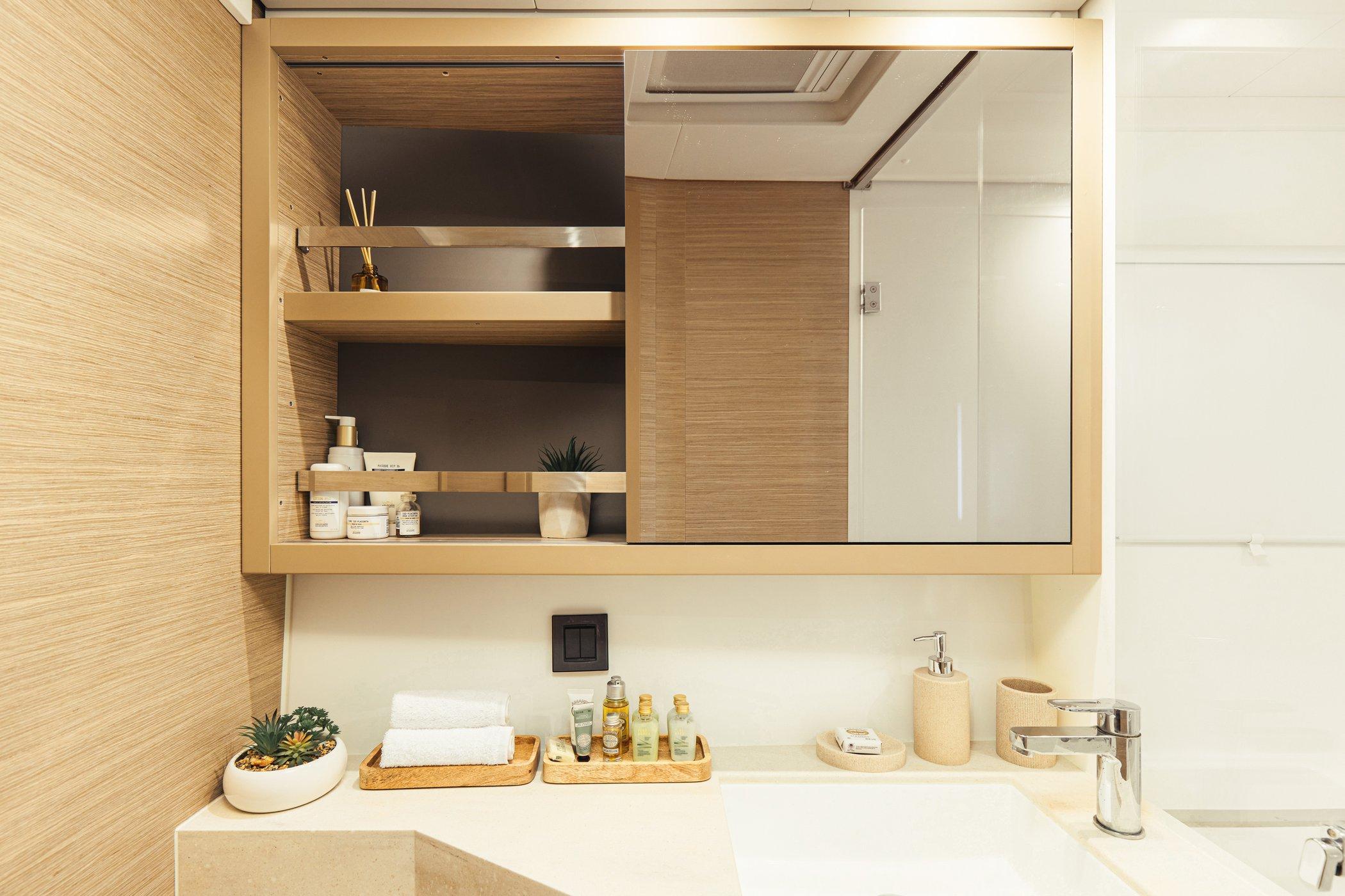 Lagoon 46 - 4 + 2 cab., picture 20