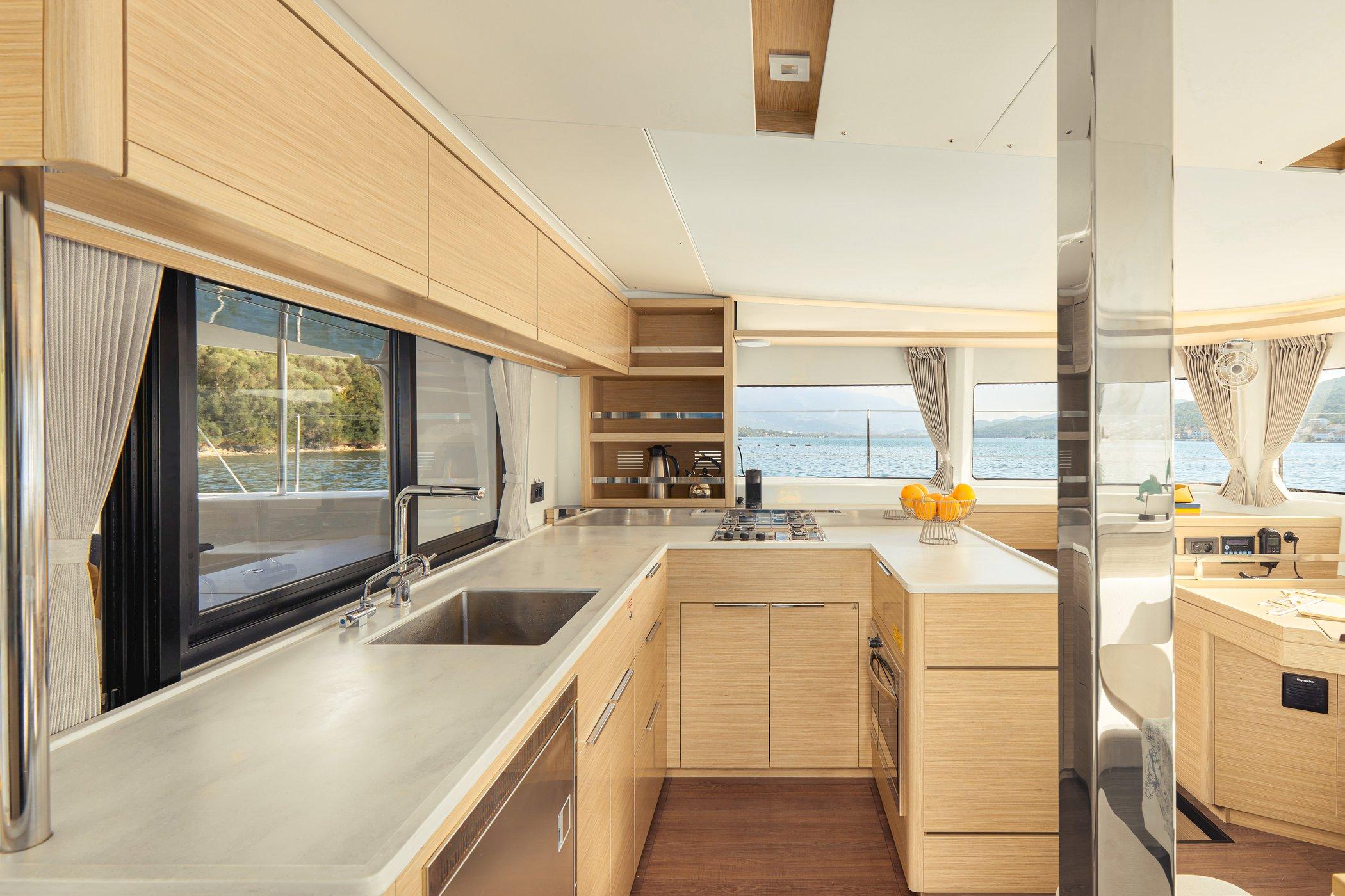 Lagoon 46 - 4 + 2 cab., picture 13