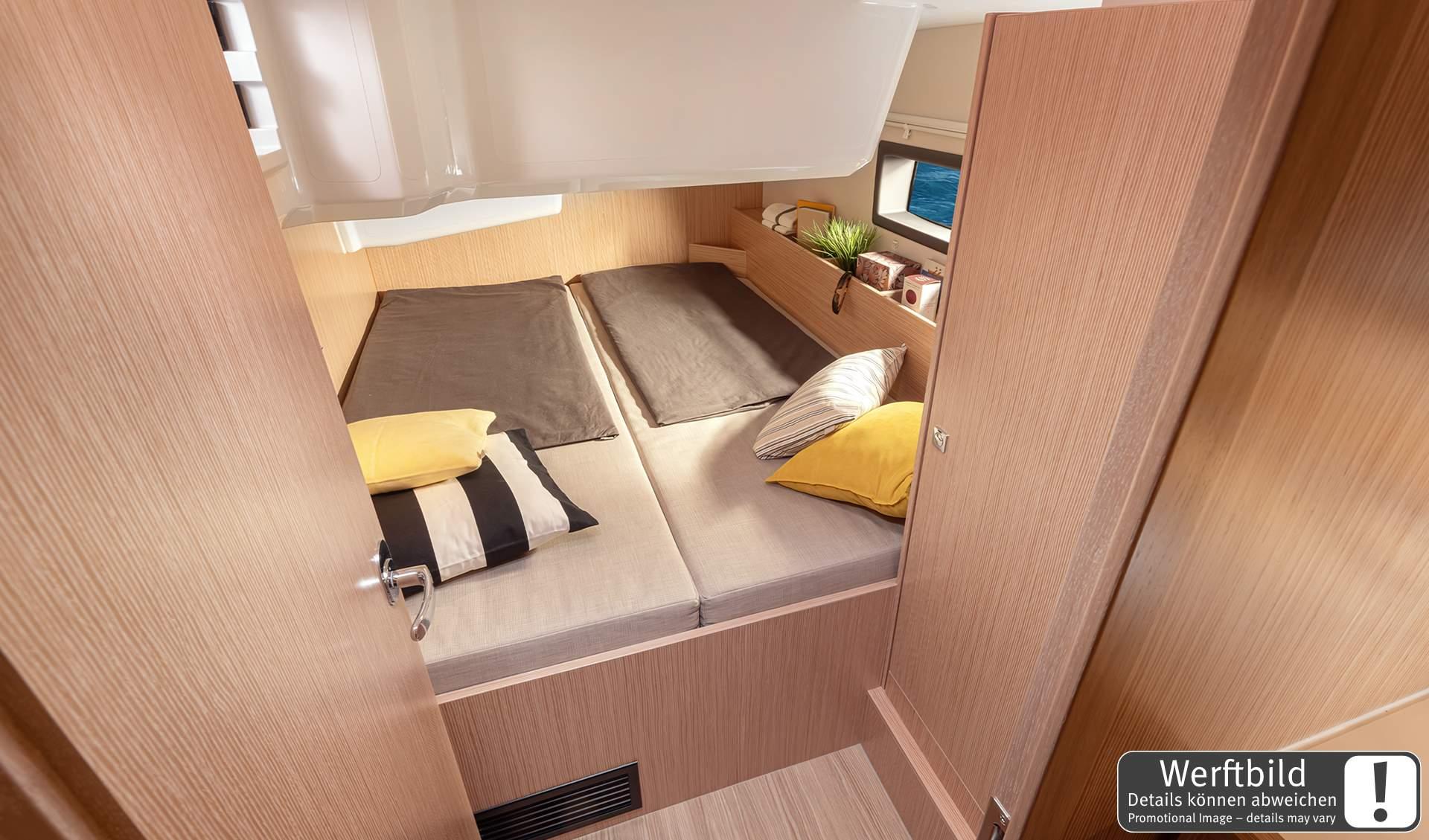 Bavaria C38, picture 9