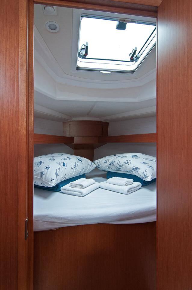 Bavaria Cruiser 33, picture 6