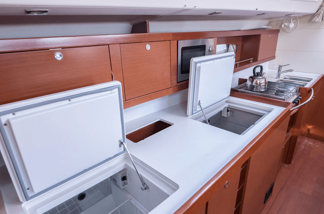 Oceanis 50, picture 8