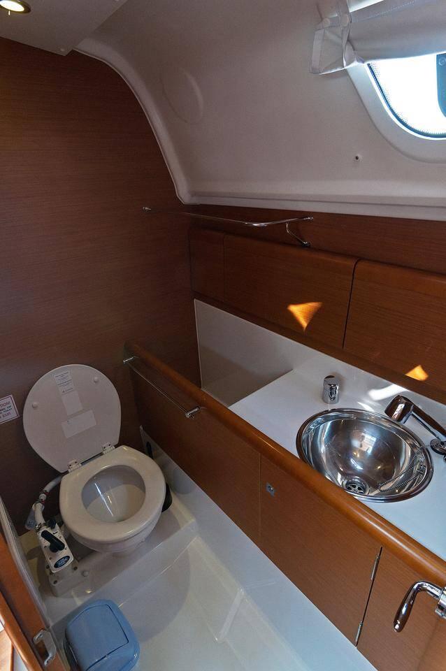 Sun Odyssey 33i - 2 cab., picture 10