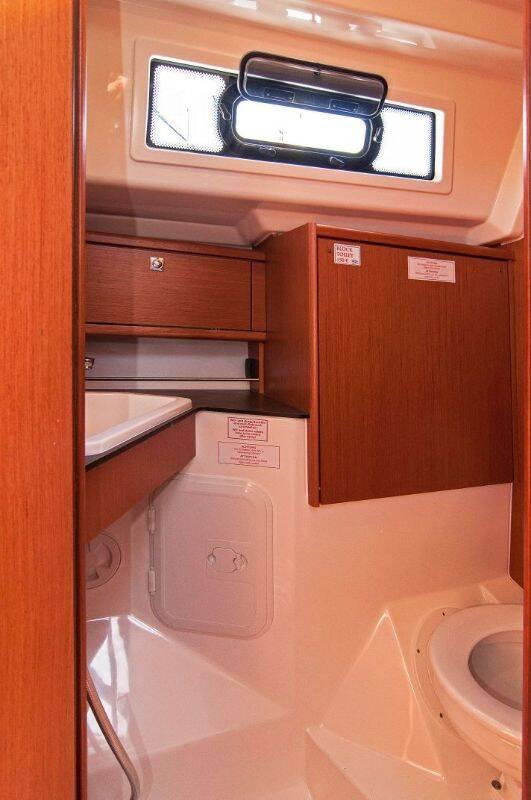Bavaria Cruiser 34, picture 7