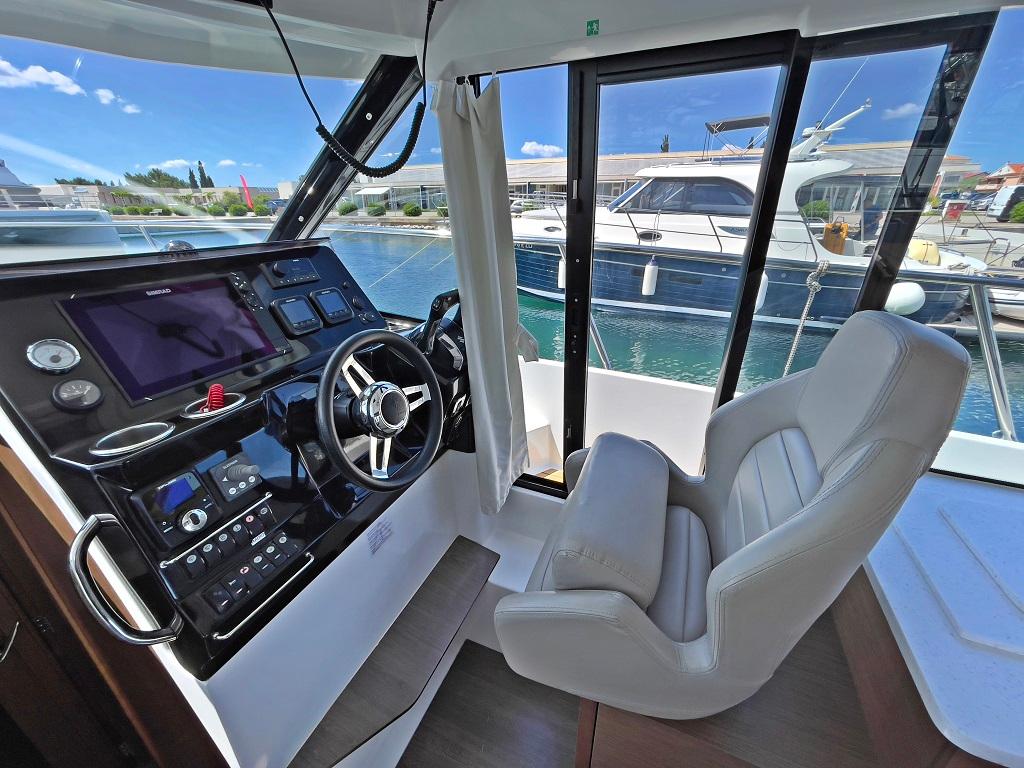 Merry Fisher 1095, picture 10