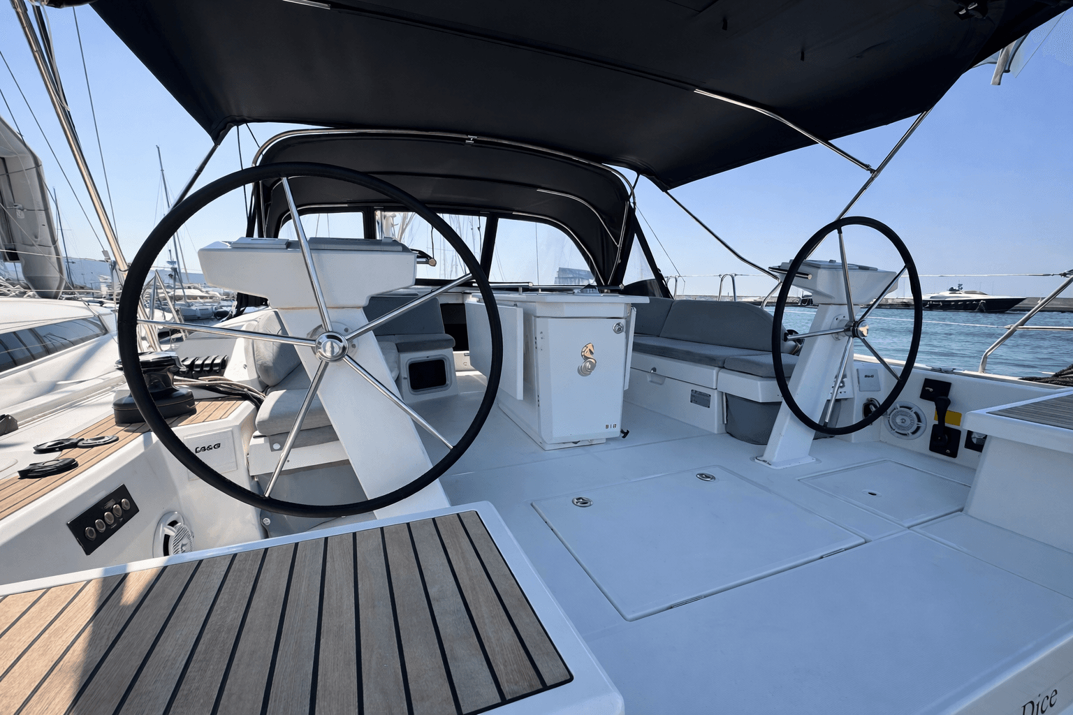 Oceanis 51.1 - 5 + 1 cab., picture 4