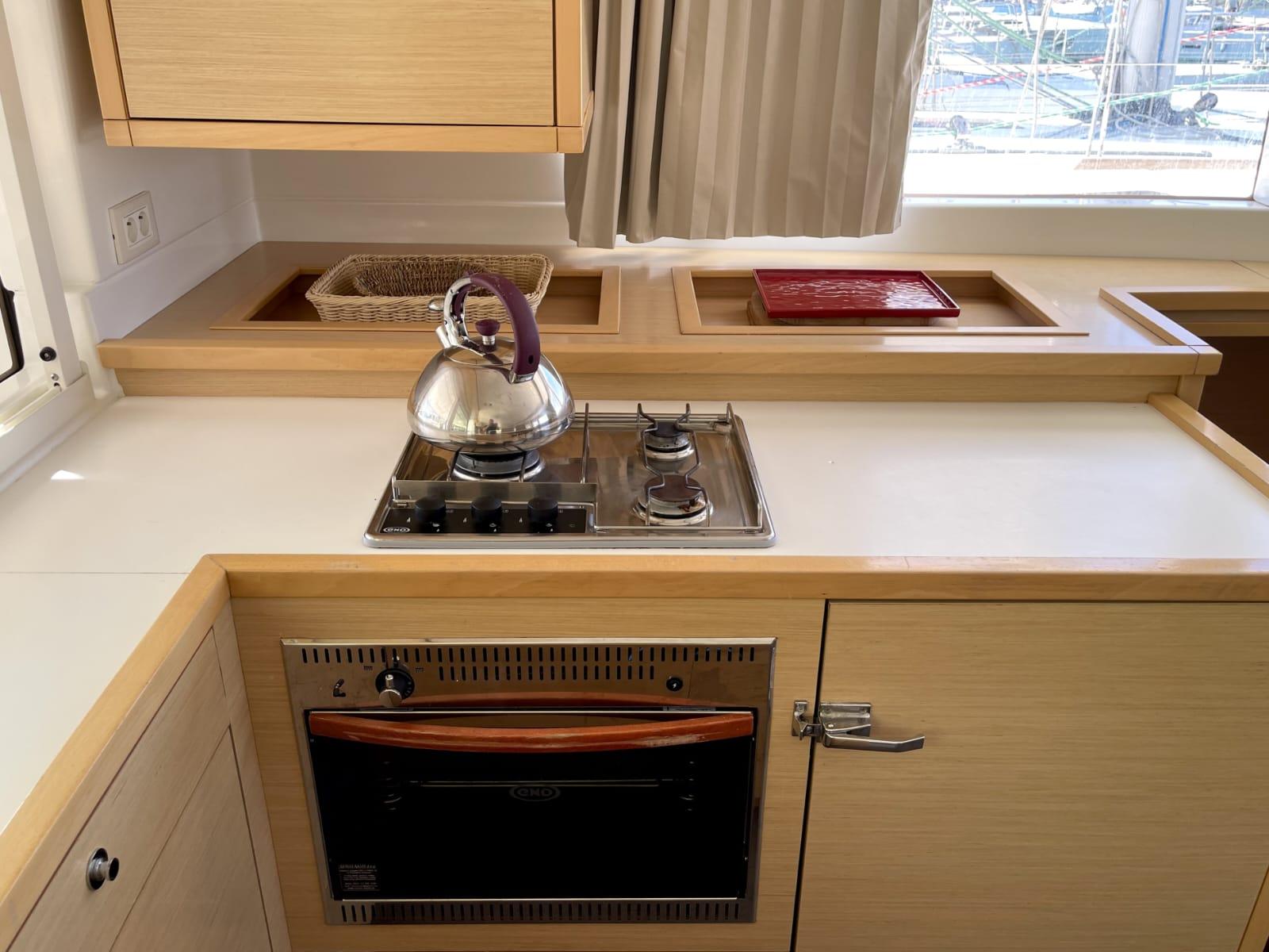 Lagoon 450 F - 4 + 2 cab., picture 10