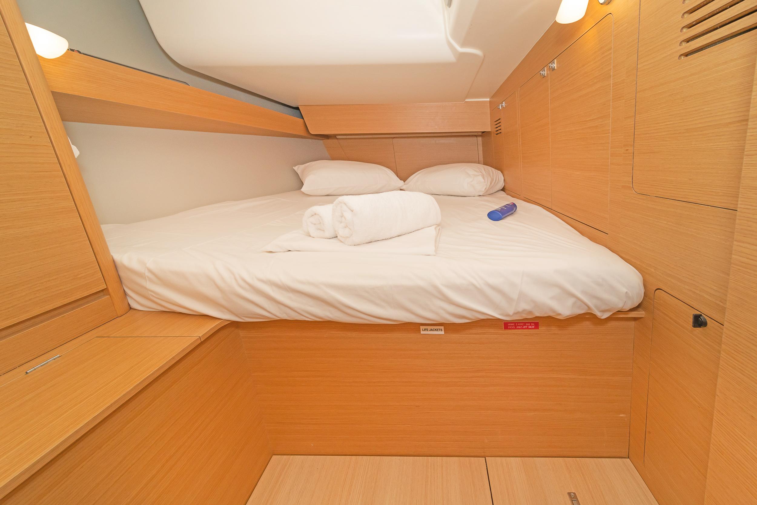 Dufour 460 GL, picture 4