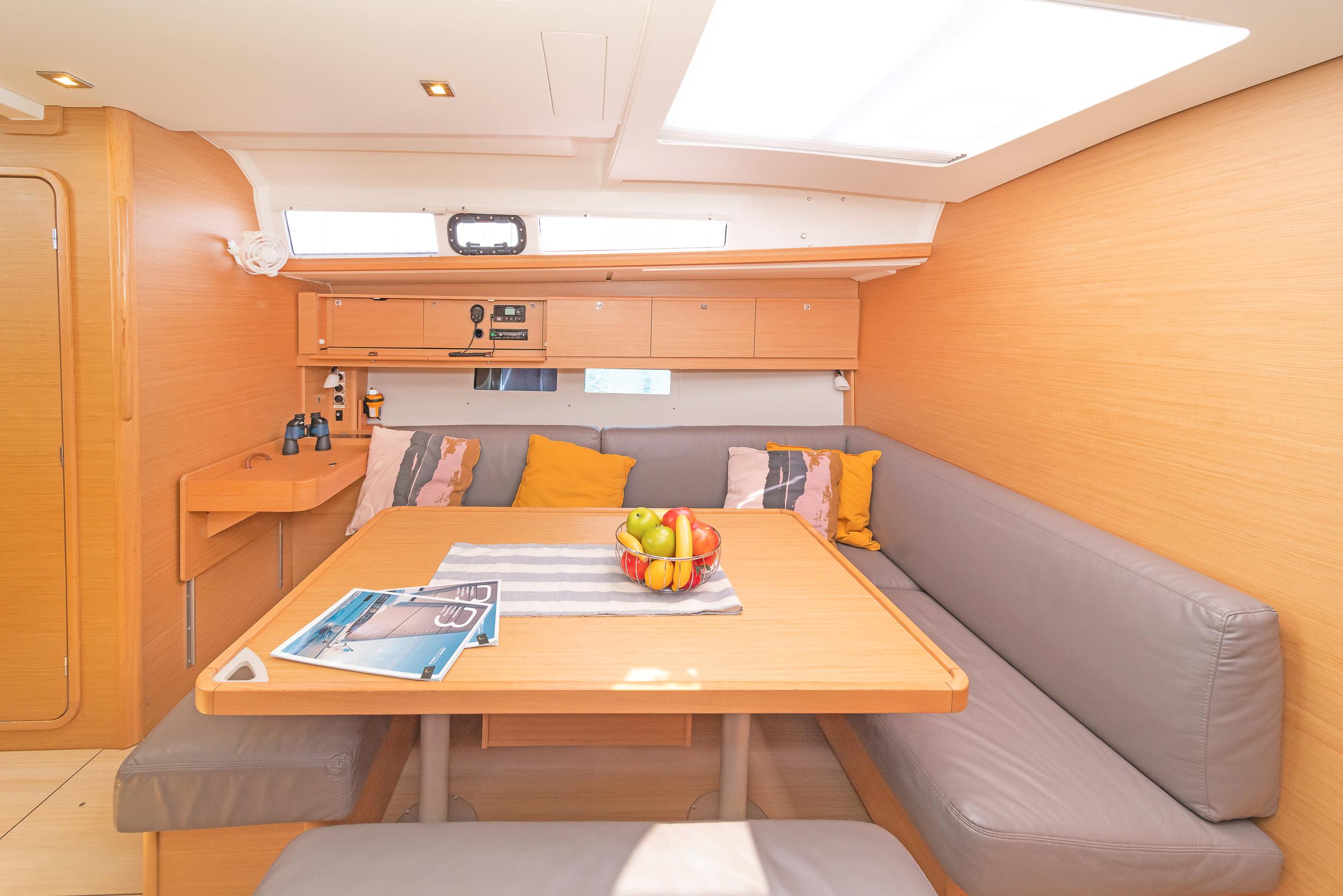 Dufour 460 GL, picture 7