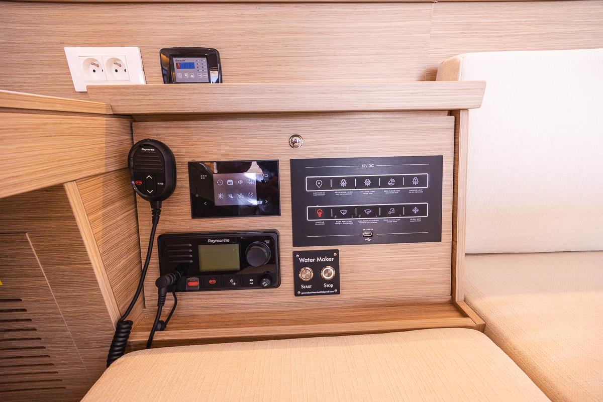 Lagoon 40 - 4 + 2 cab, picture 16