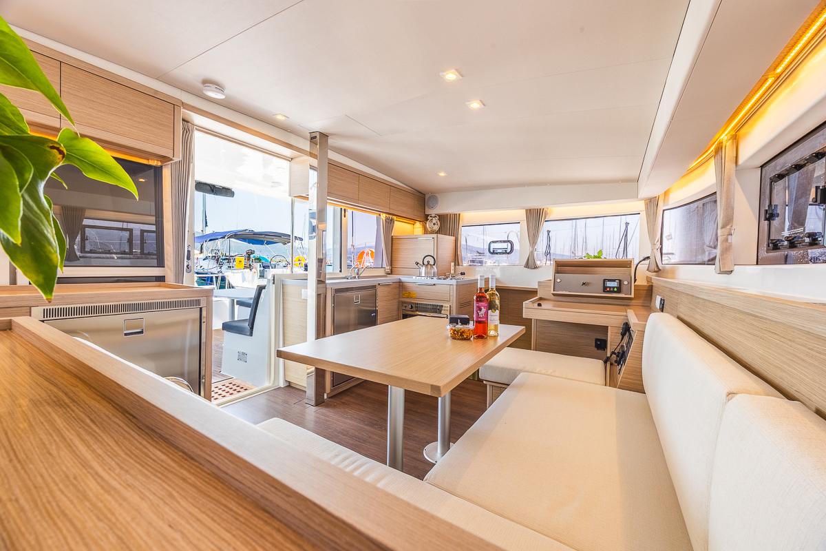 Lagoon 40 - 4 + 2 cab, picture 13