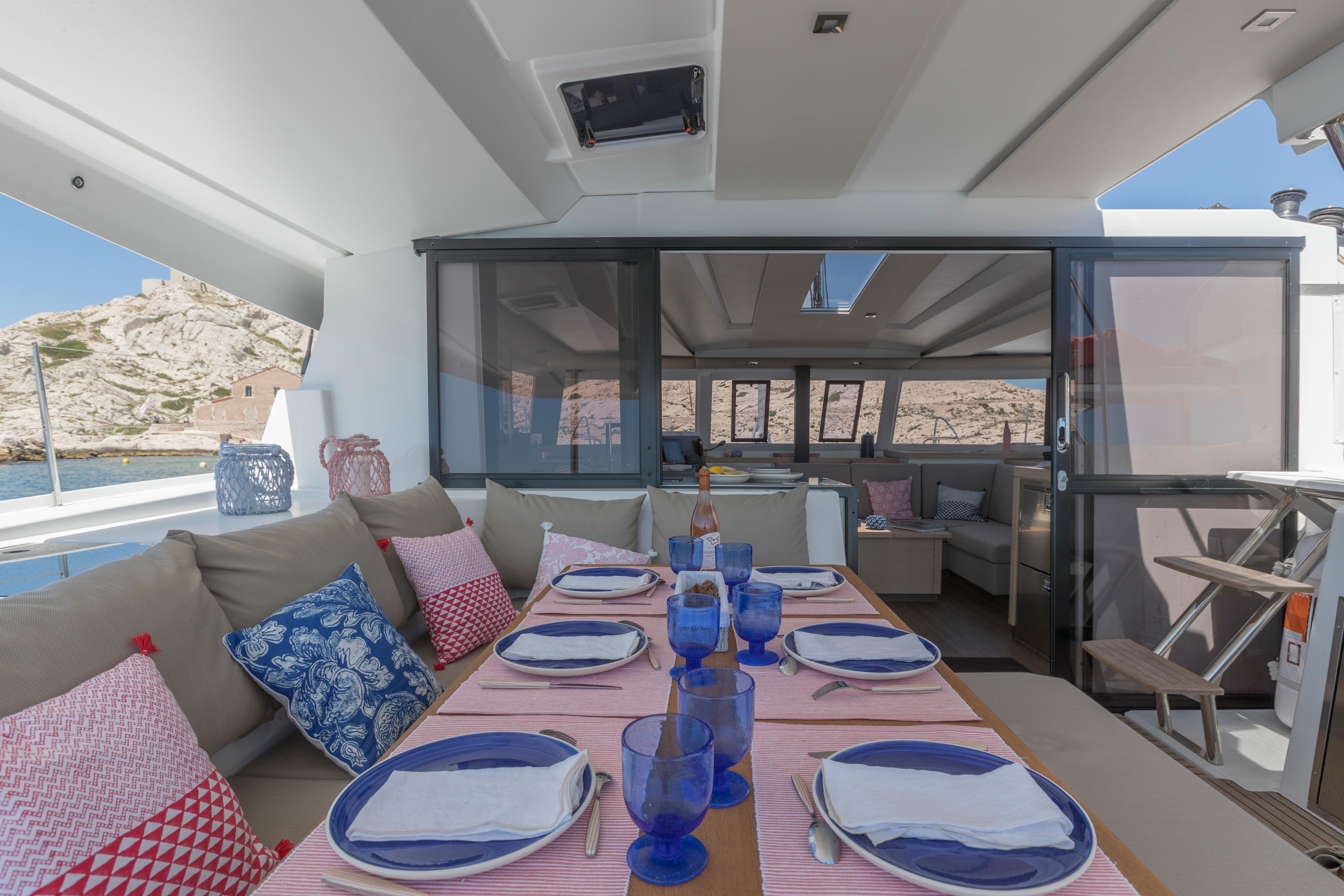 Fountaine Pajot Astrea 42 - 3 + 1 cab., picture 5