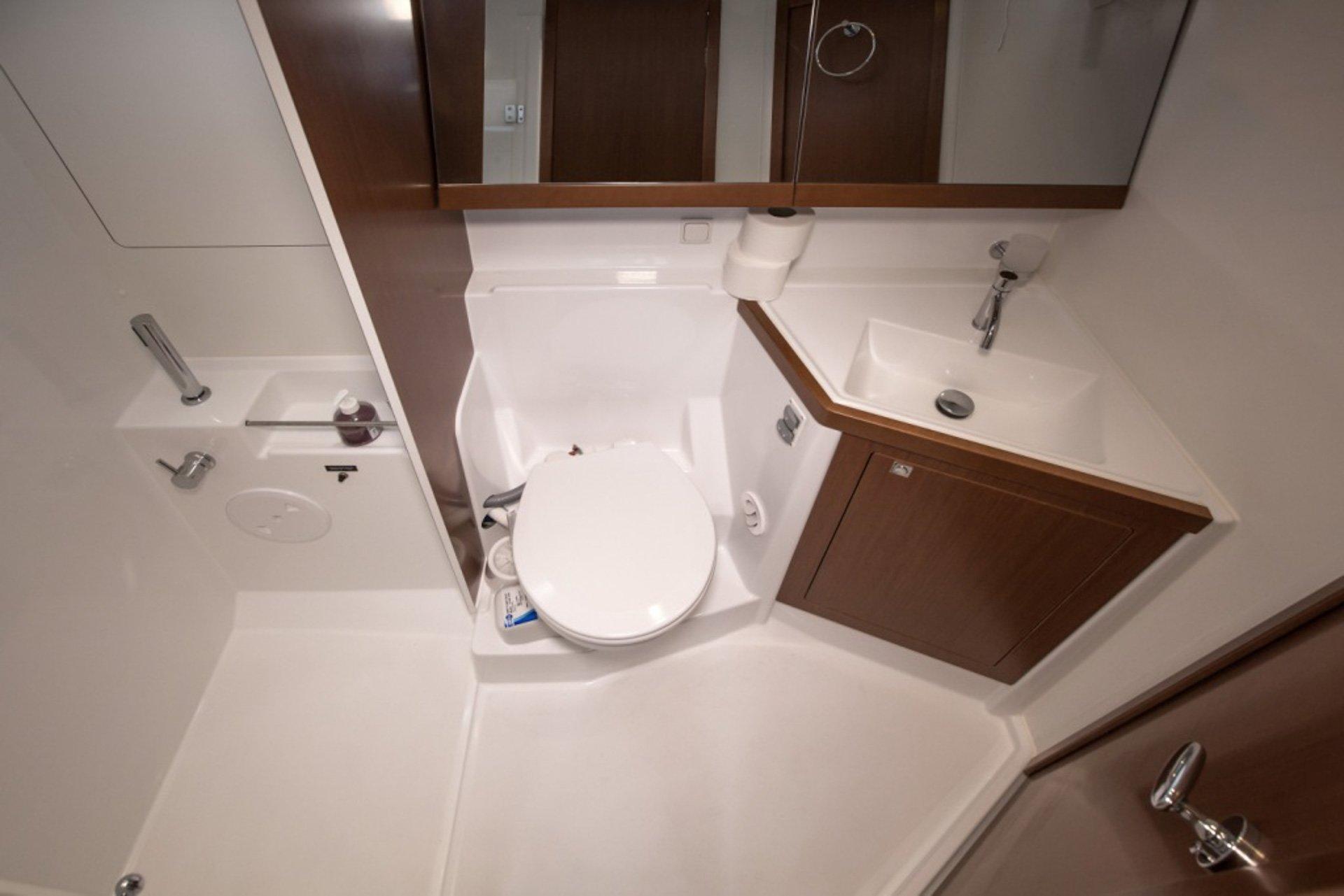 Oceanis 48 - 4 cab., picture 11
