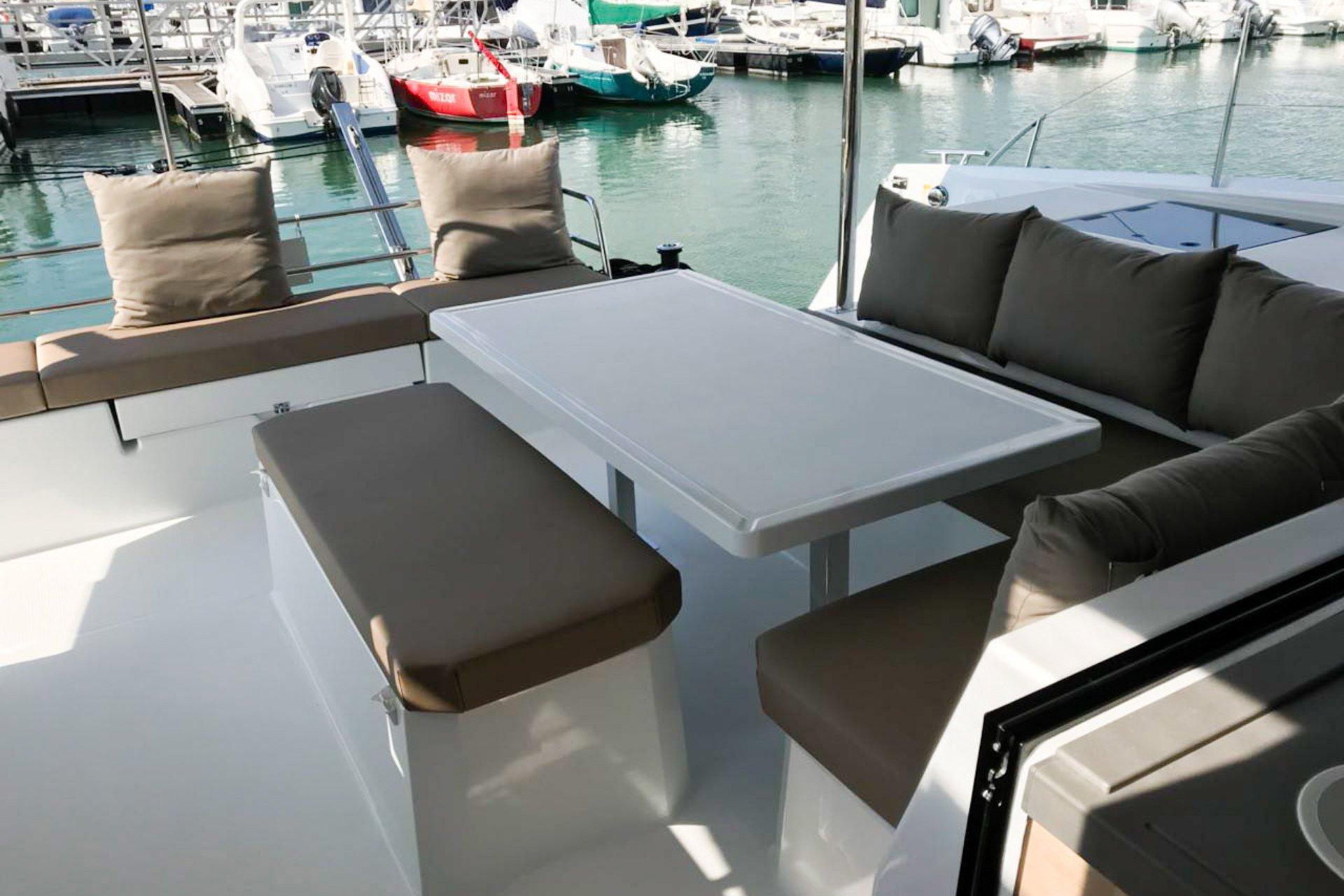 Fountaine Pajot Astrea 42 - Wave, picture 12
