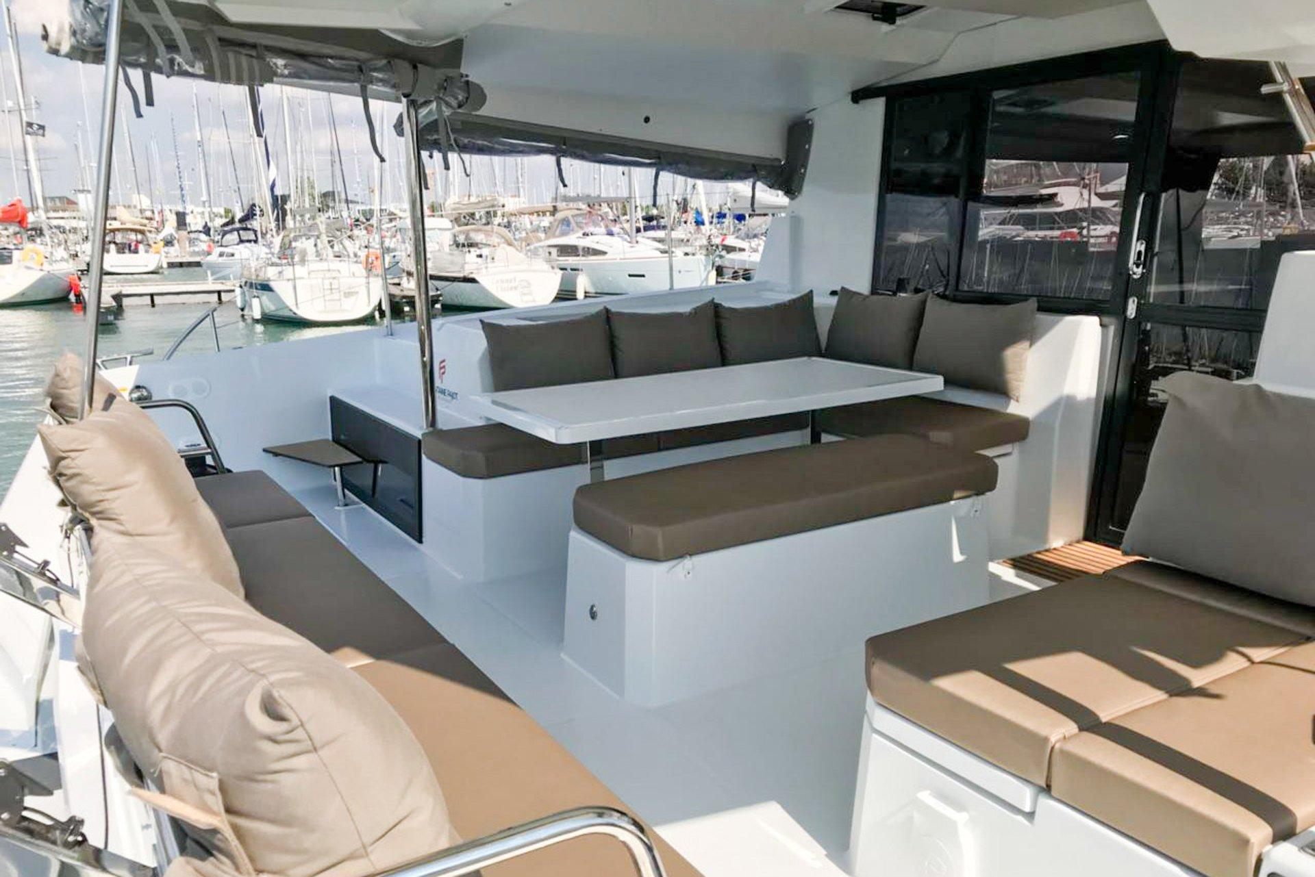 Fountaine Pajot Astrea 42 - Wave, picture 6