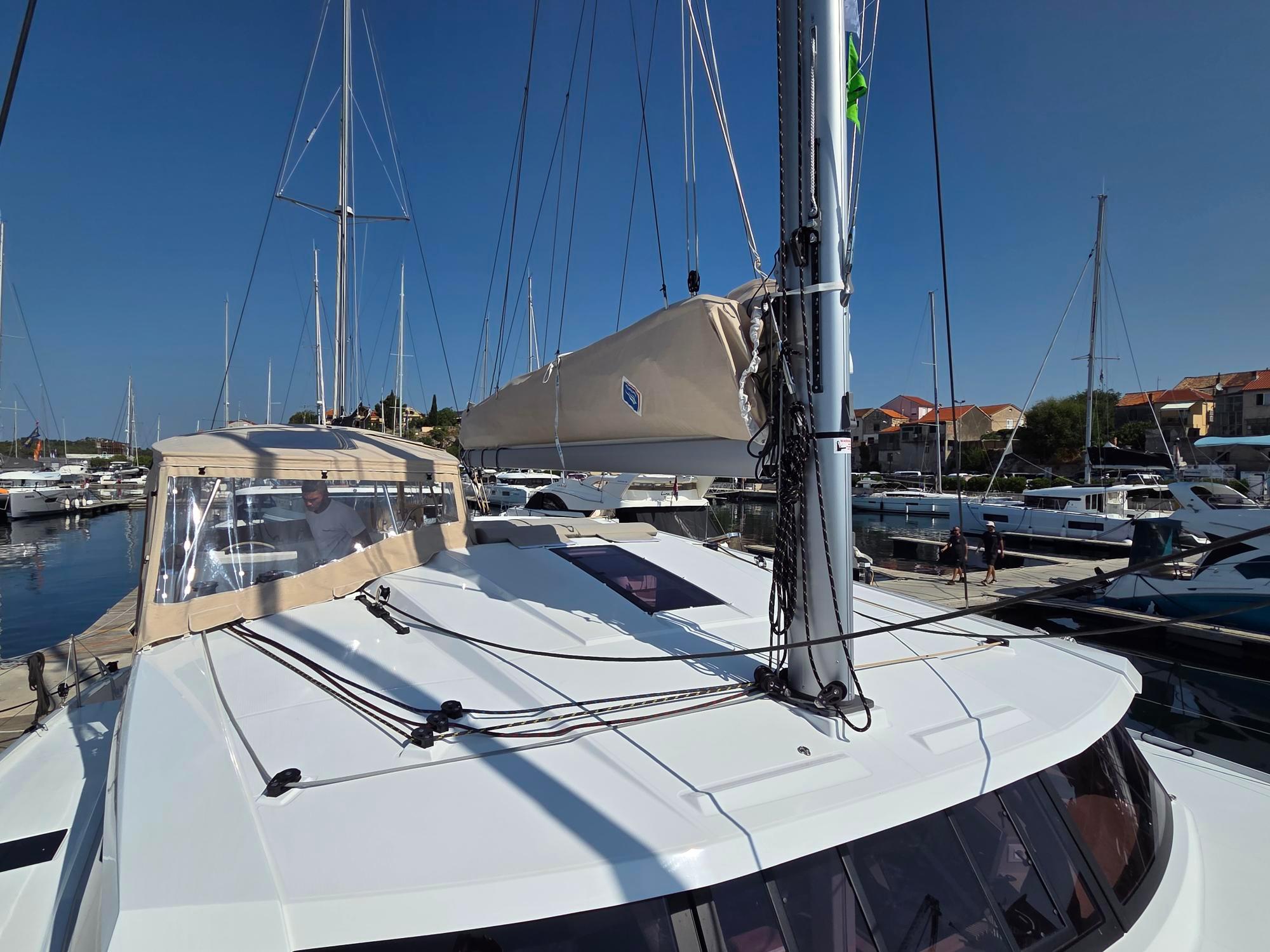 Fountaine Pajot Astrea 42 - 4 + 2 cab., picture 25