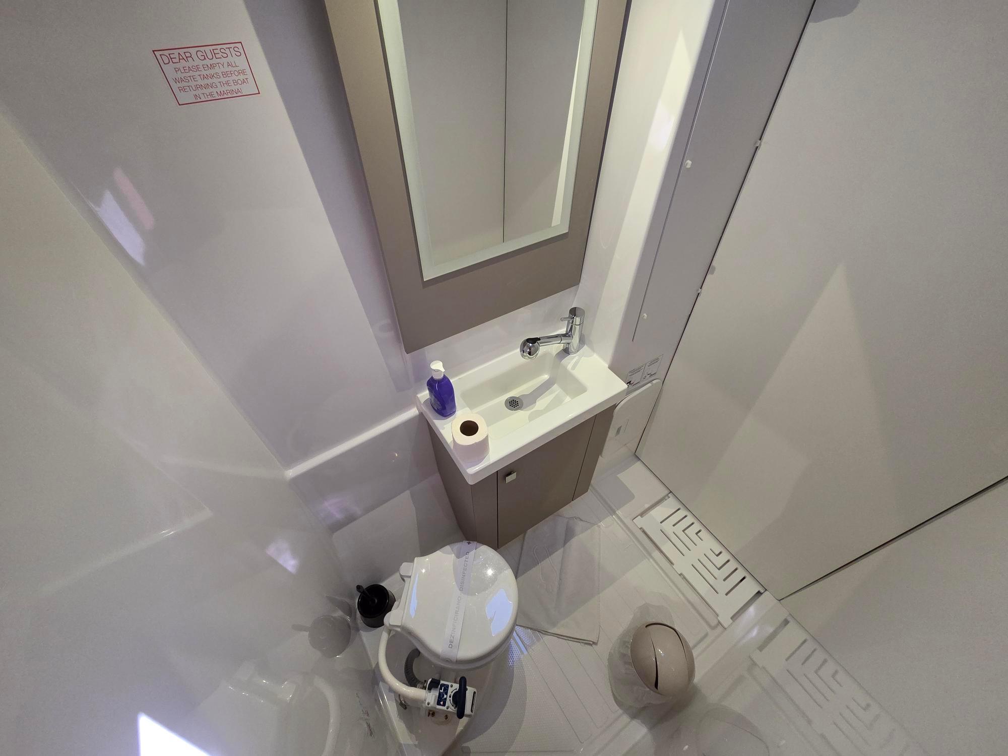 Fountaine Pajot Astrea 42 - 4 + 2 cab., picture 10